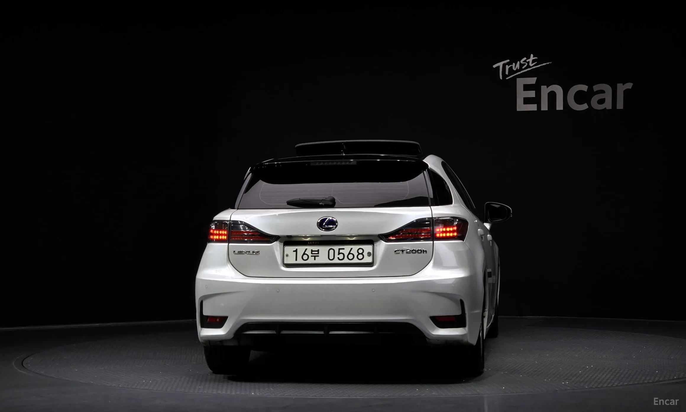 Lexus CT200h превью 4