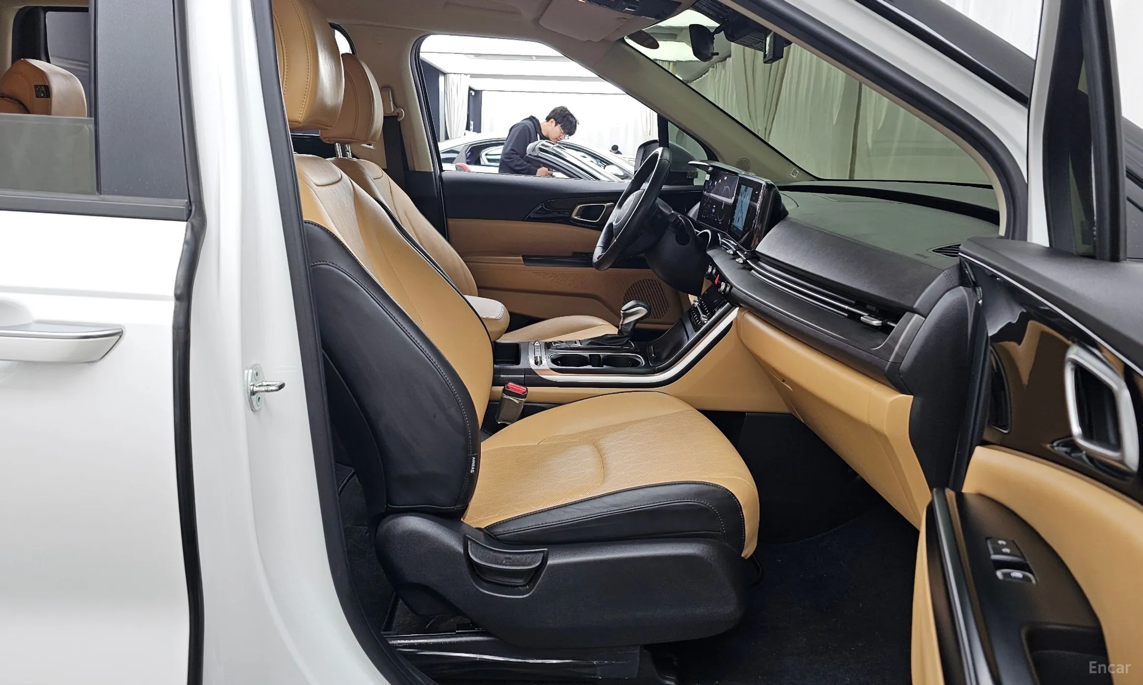 Kia Carnival Gen 4 превью 11