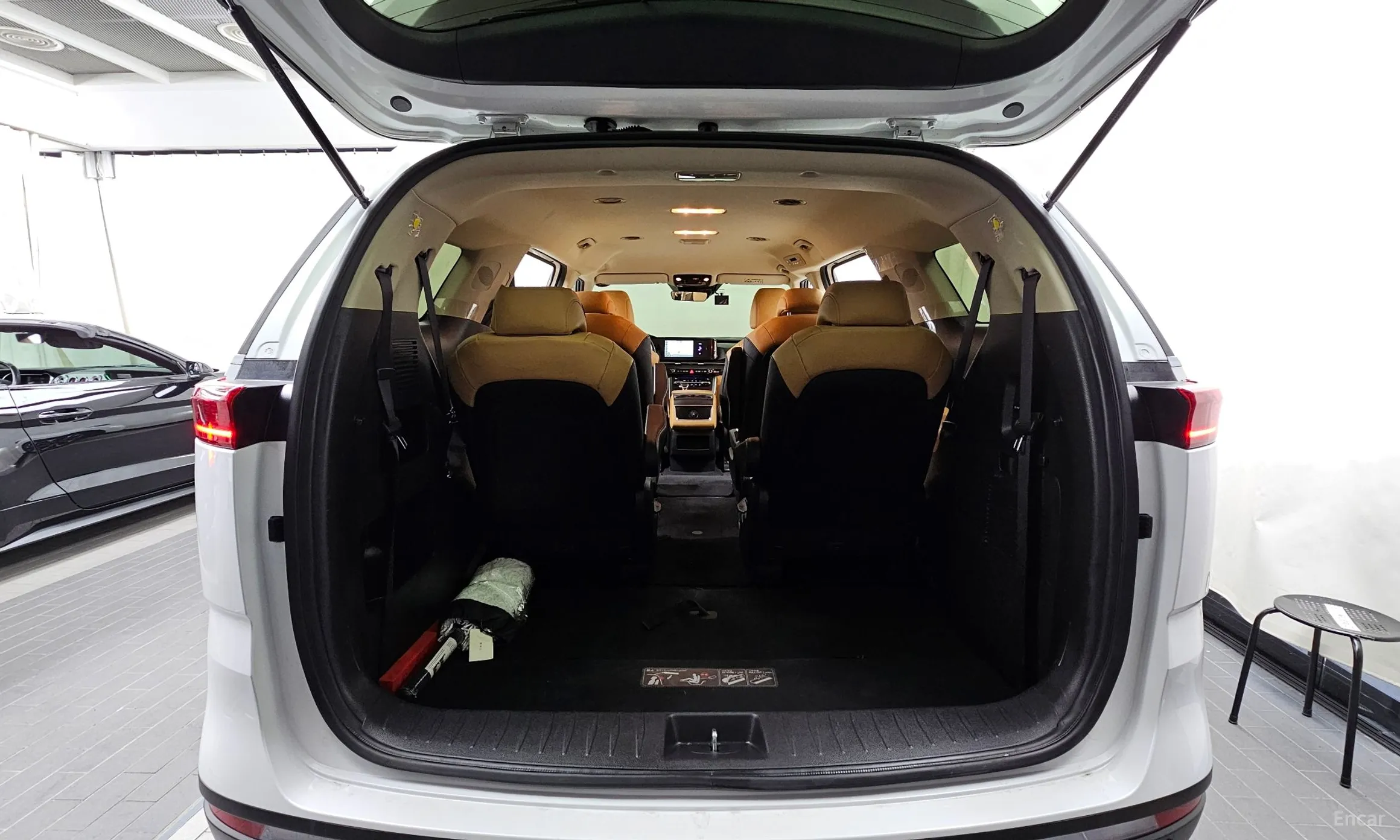 Kia Carnival Gen 4 превью 20
