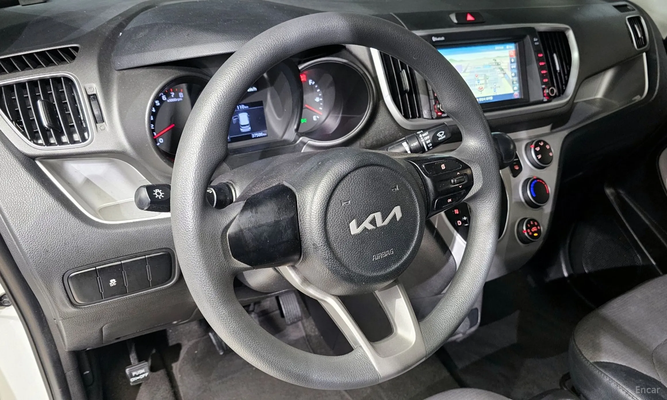 Kia Ray превью 13