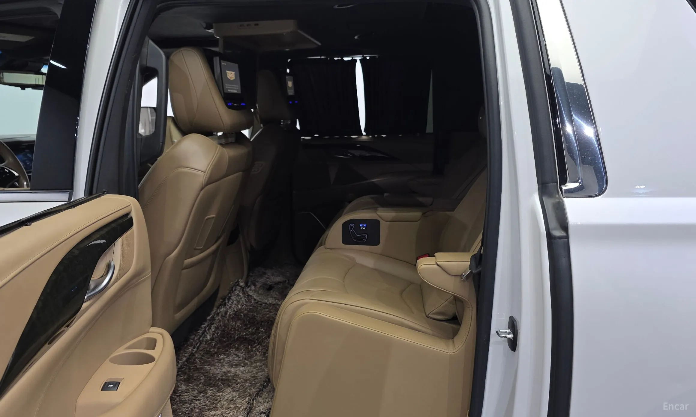 Cadillac Escalade превью 11
