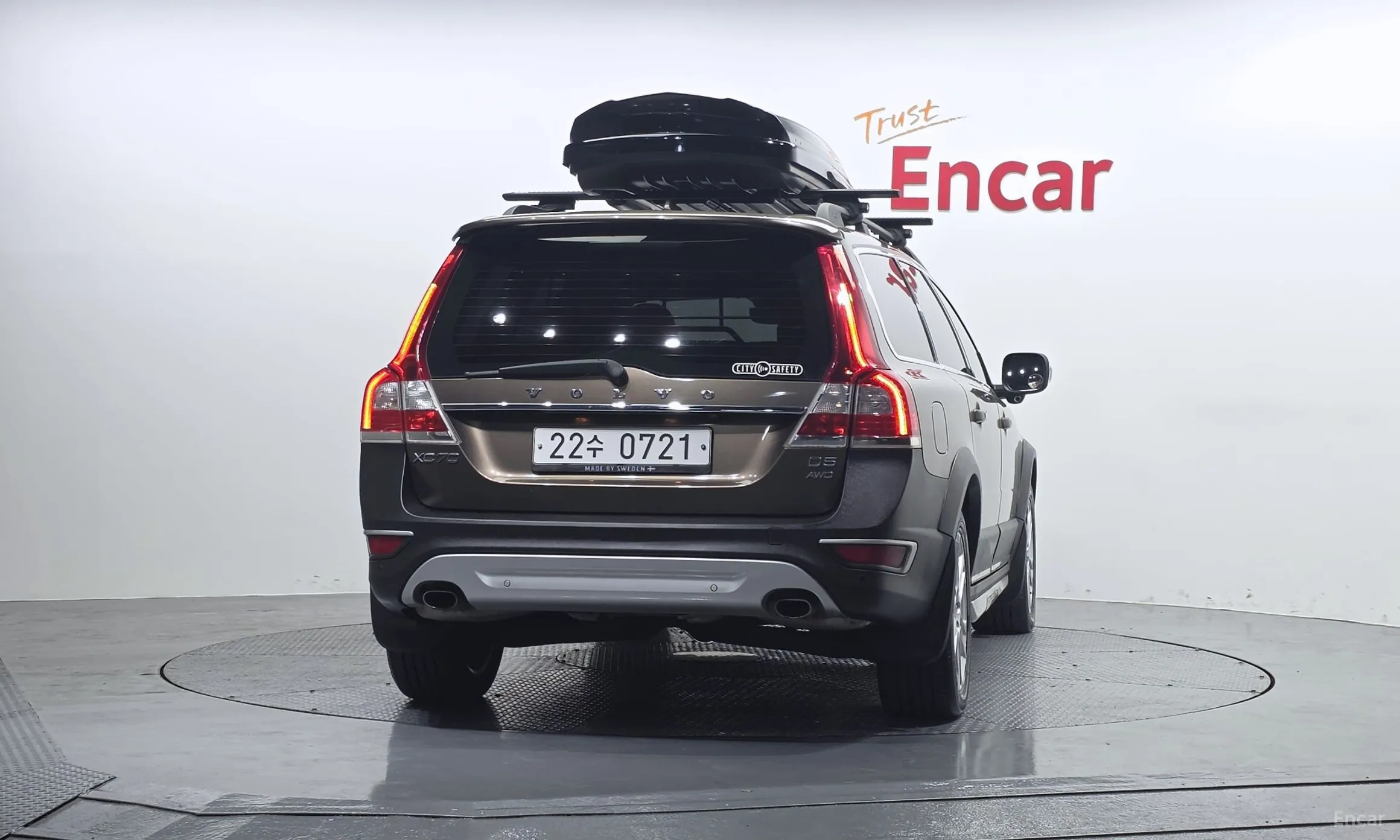 Volvo XC70 превью 4