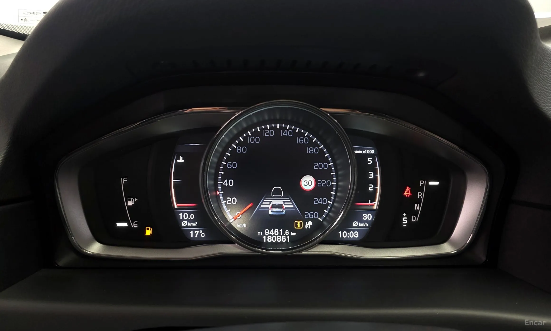 Volvo XC70 превью 8