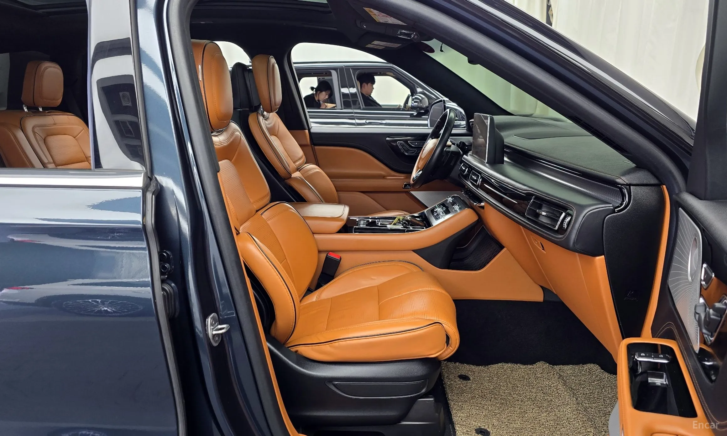 Lincoln Aviator 2nd Generation превью 11