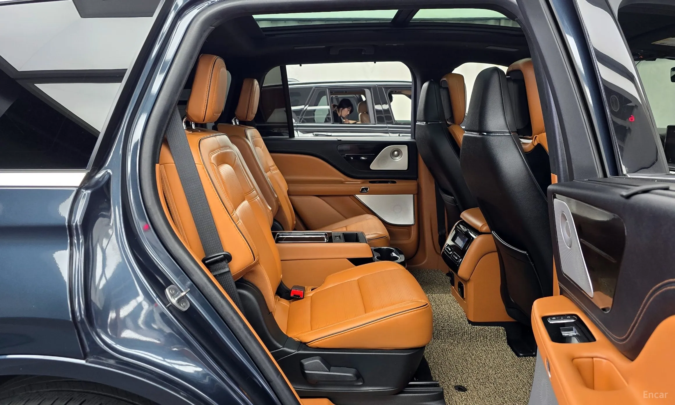 Lincoln Aviator 2nd Generation превью 12