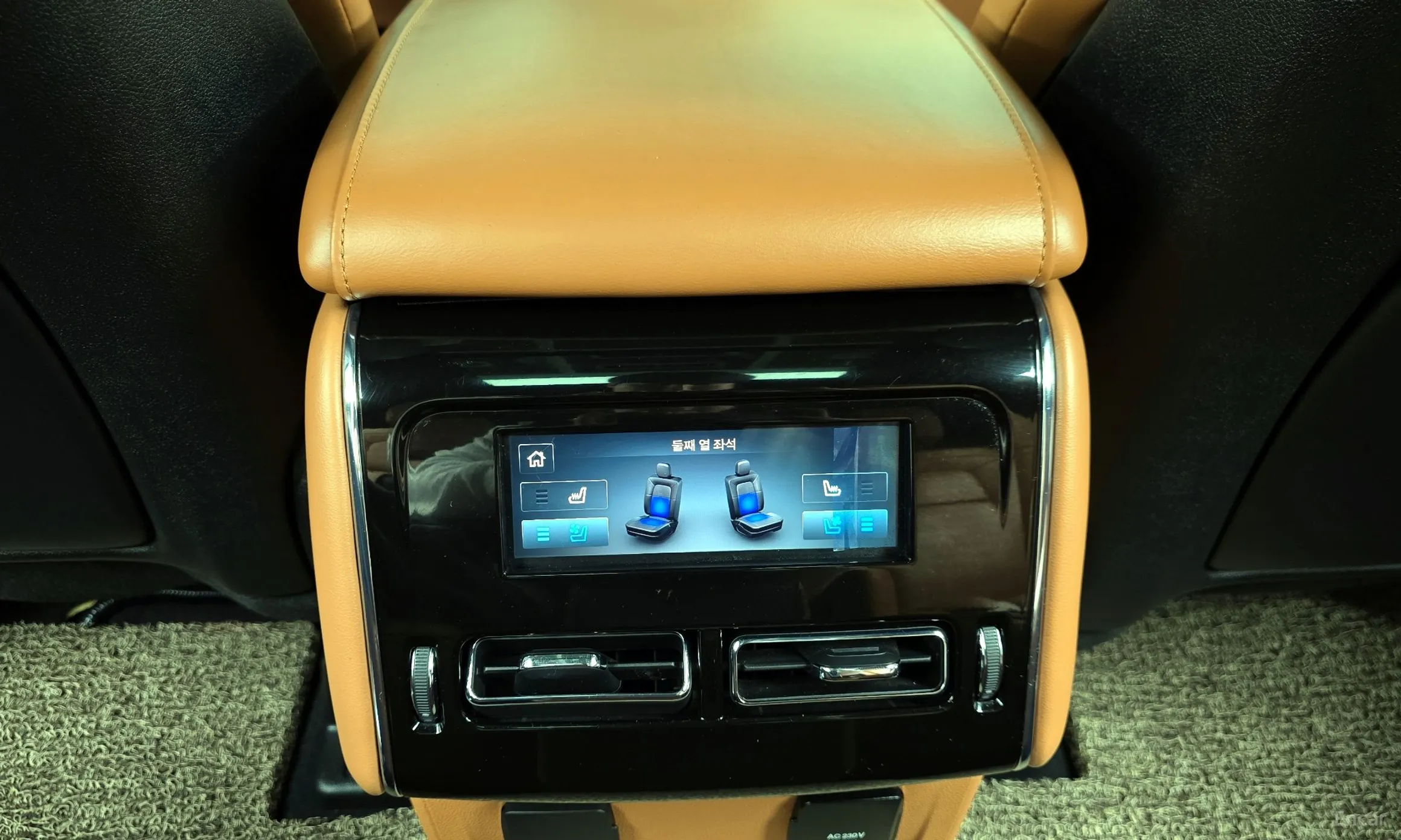 Lincoln Aviator 2nd Generation превью 17