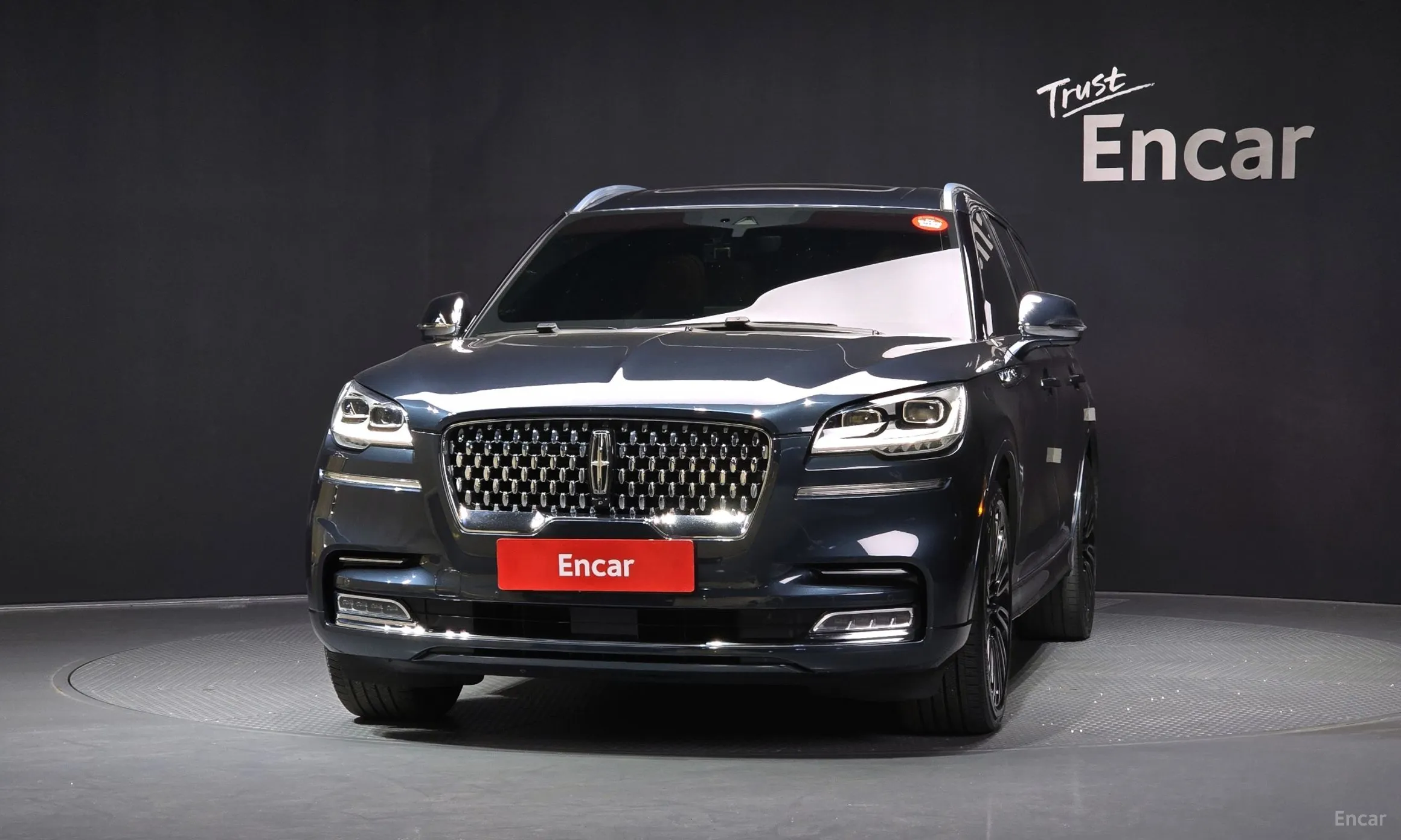 Lincoln Aviator 2nd Generation превью 3