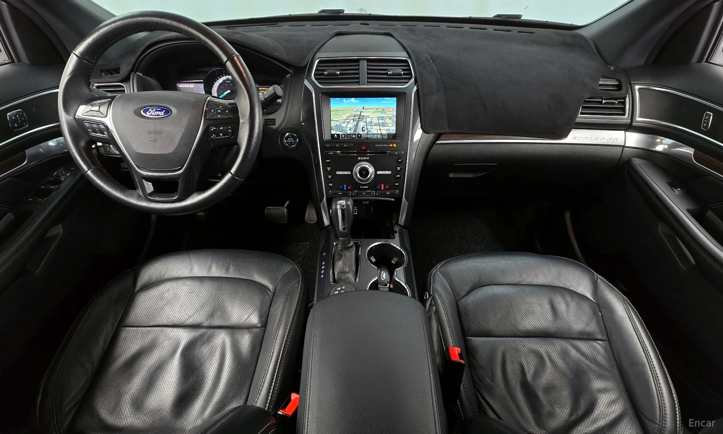 Ford Explorer превью 7