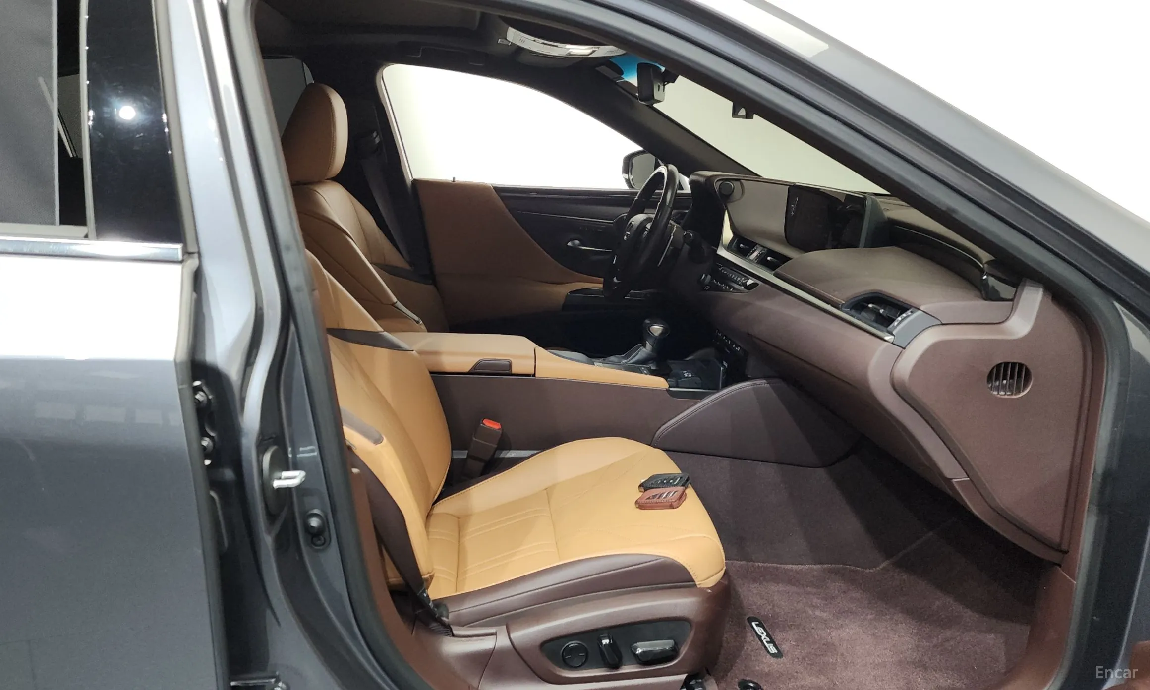 Lexus ES300h 7th Generation превью 11