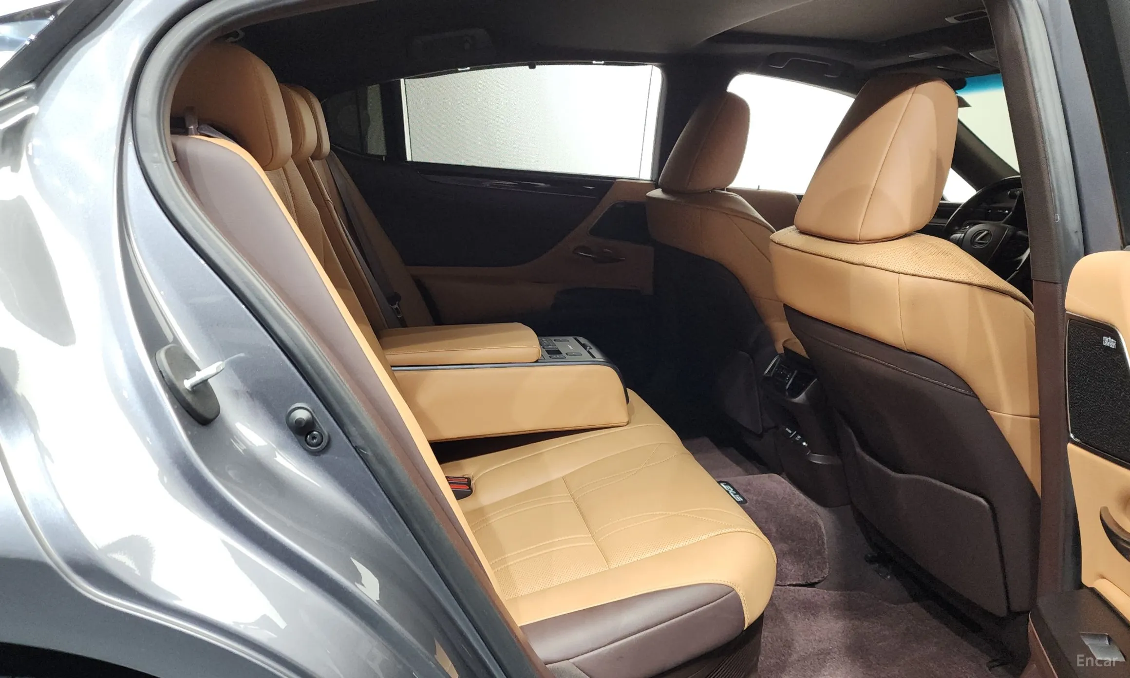 Lexus ES300h 7th Generation превью 12