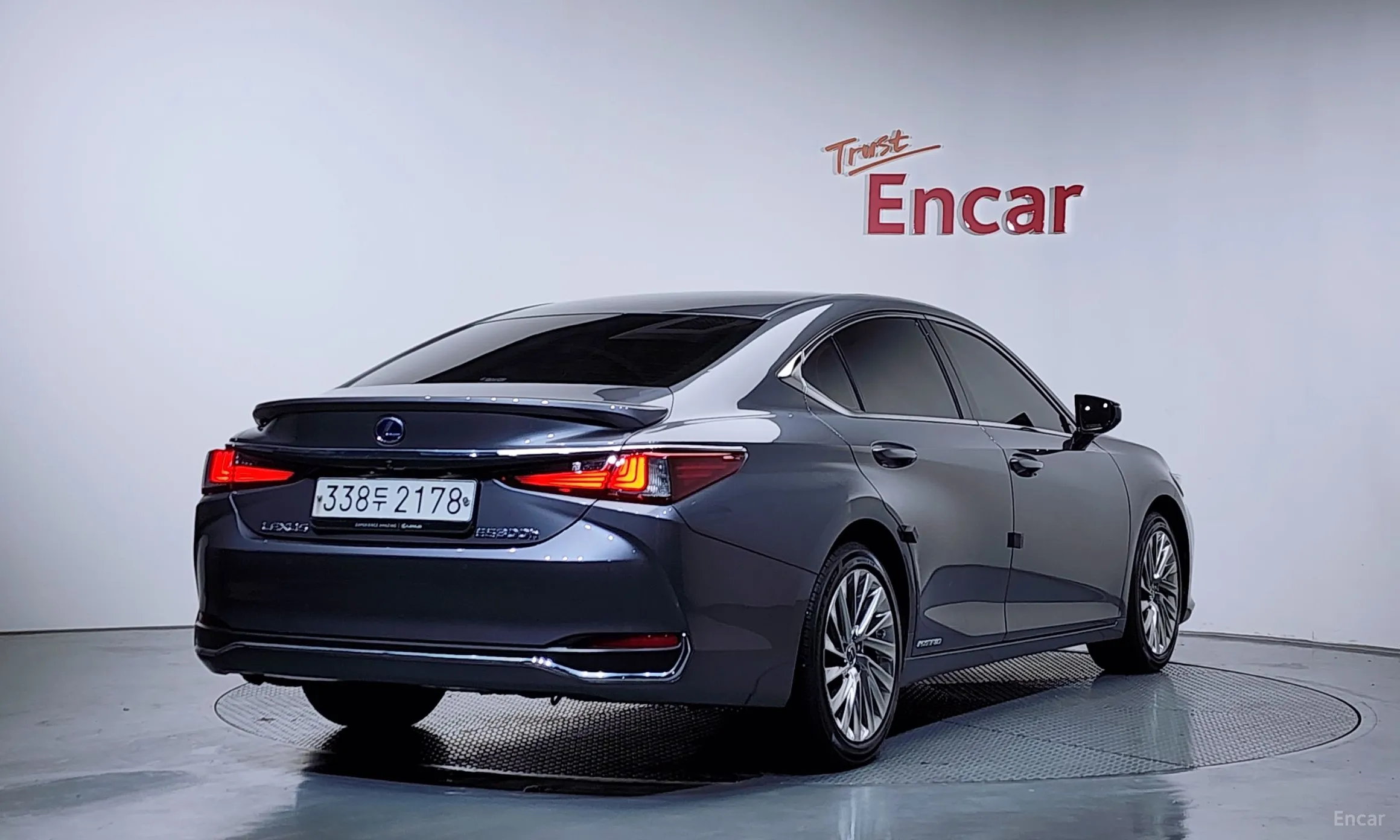 Lexus ES300h 7th Generation превью 2