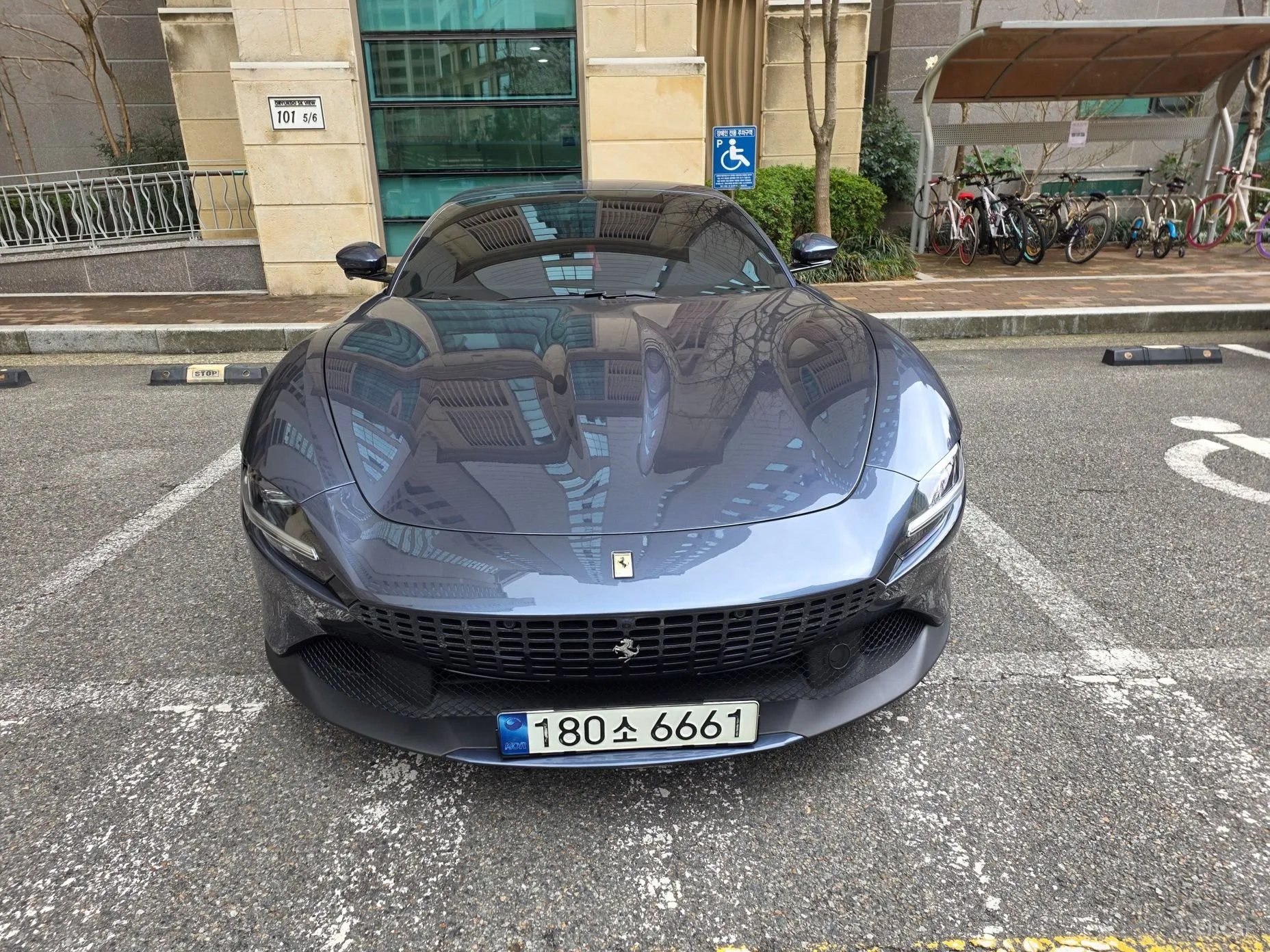Ferrari rome превью 3