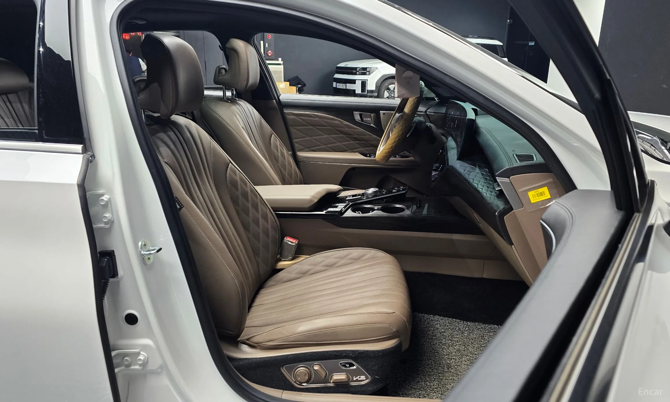 Kia K8 превью 10