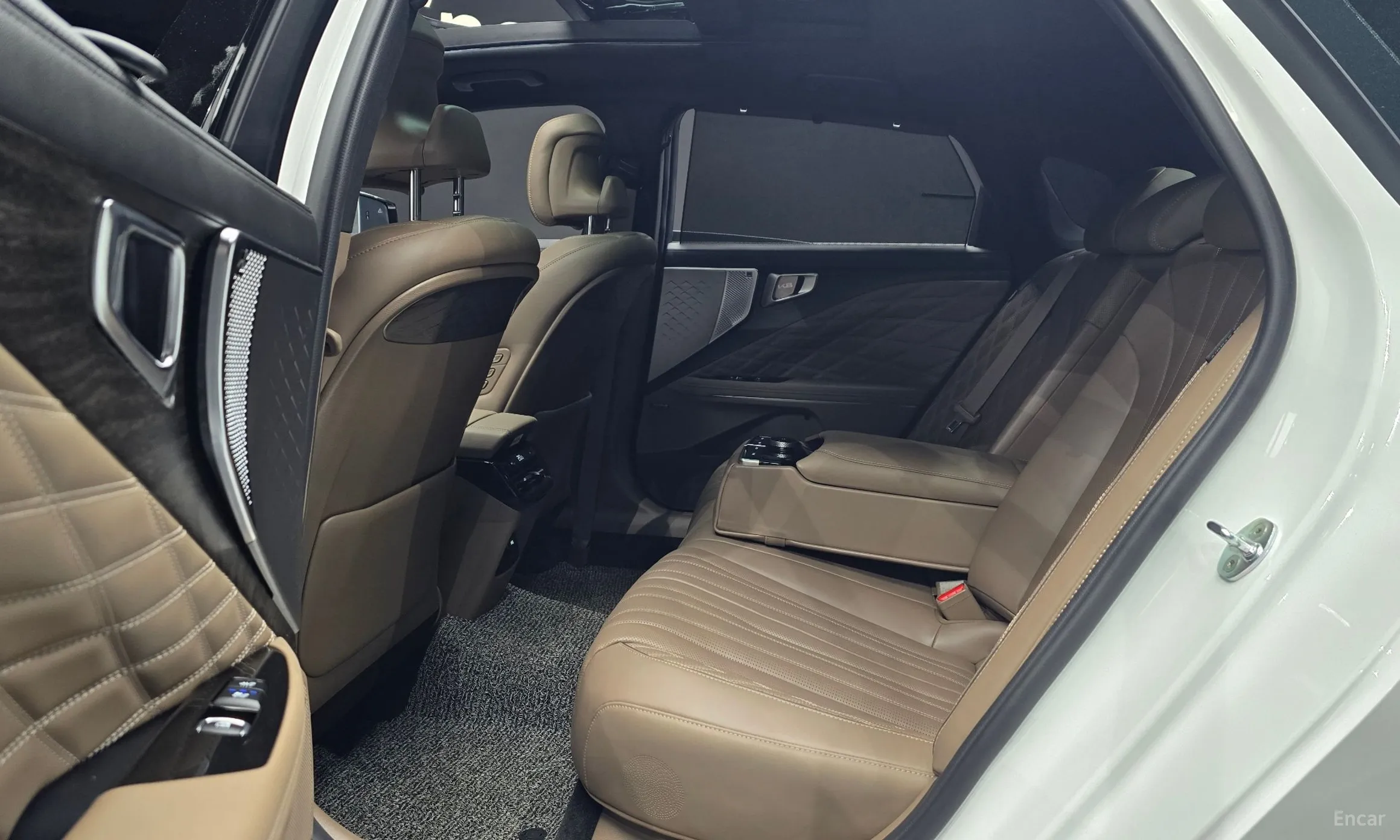 Kia K8 превью 12