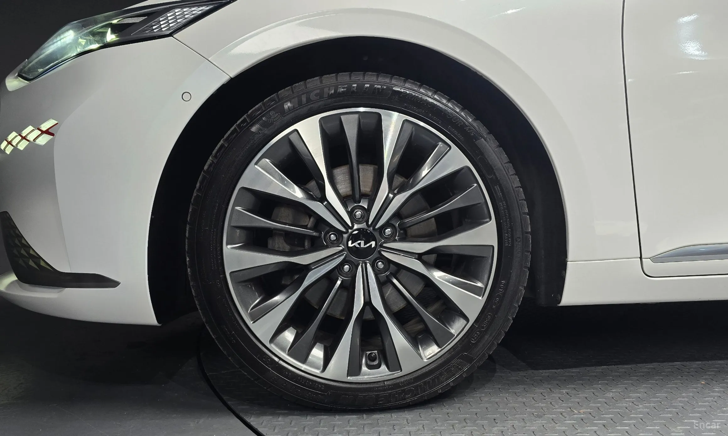 Kia K8 превью 5