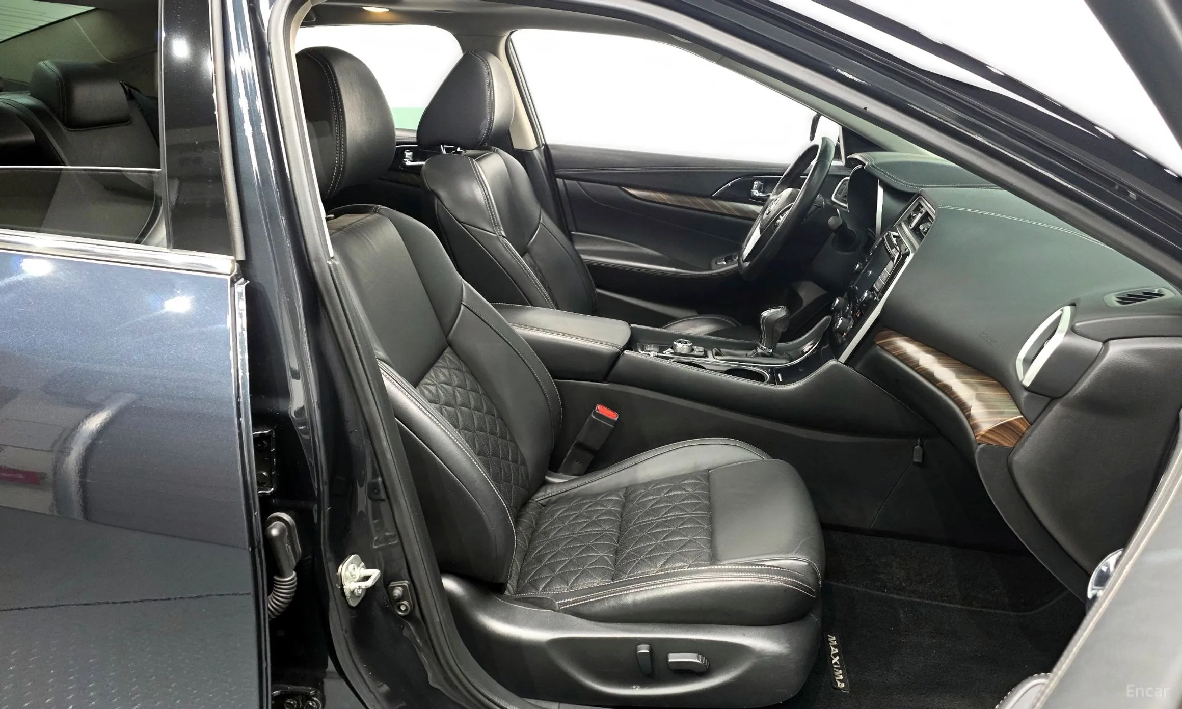 Nissan Maxima (A36) превью 11