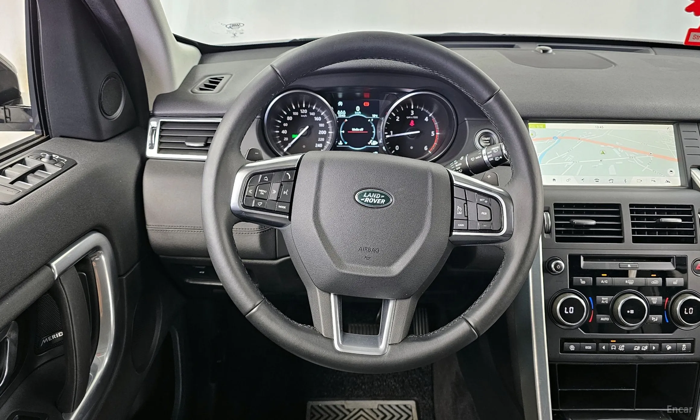 Land Rover Discovery Sports превью 13