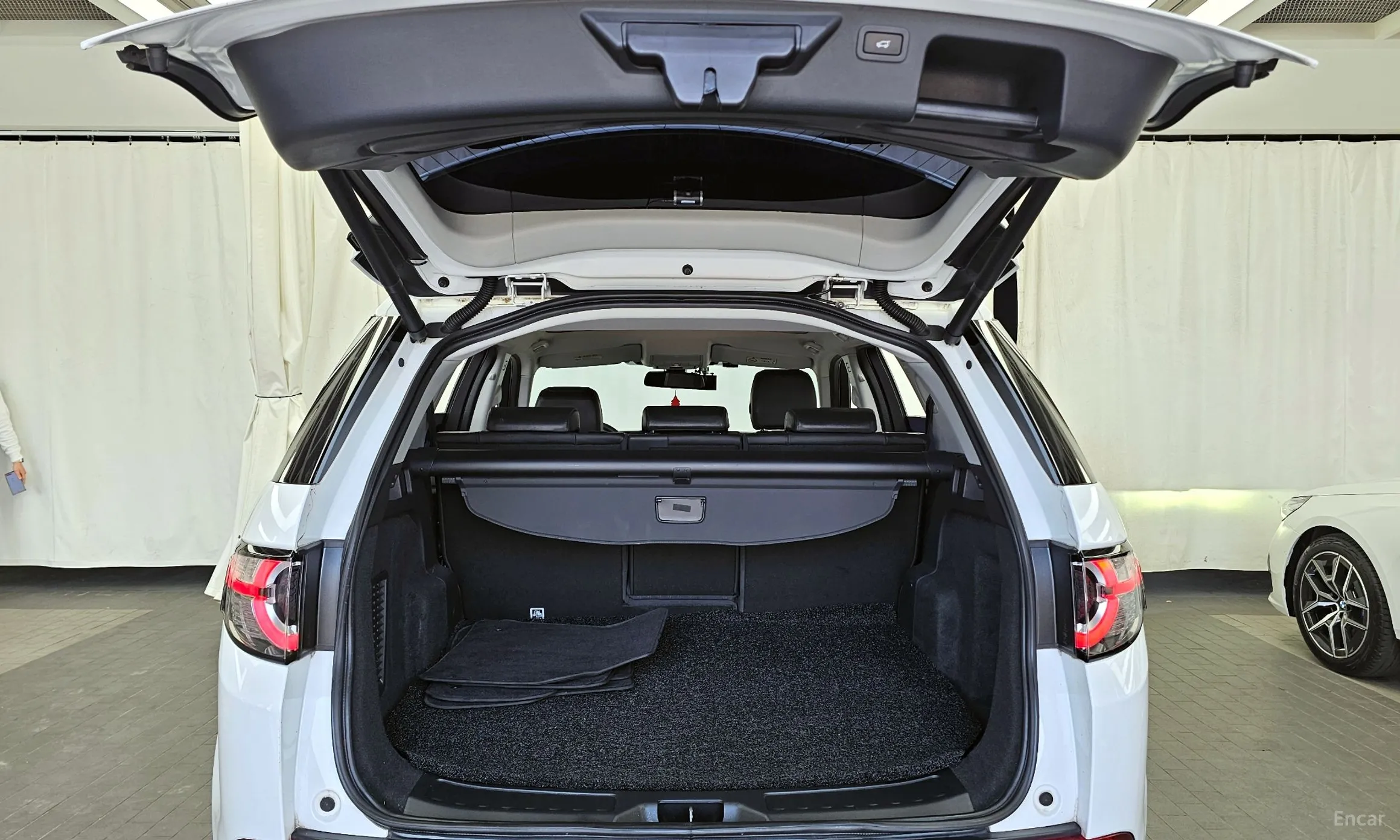 Land Rover Discovery Sports превью 20