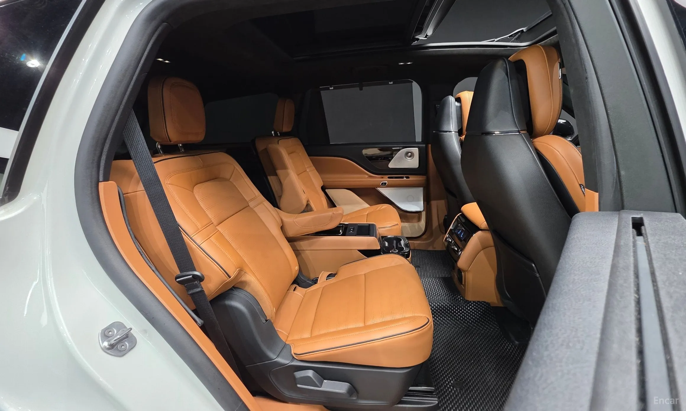 Lincoln Aviator 2nd Generation превью 19