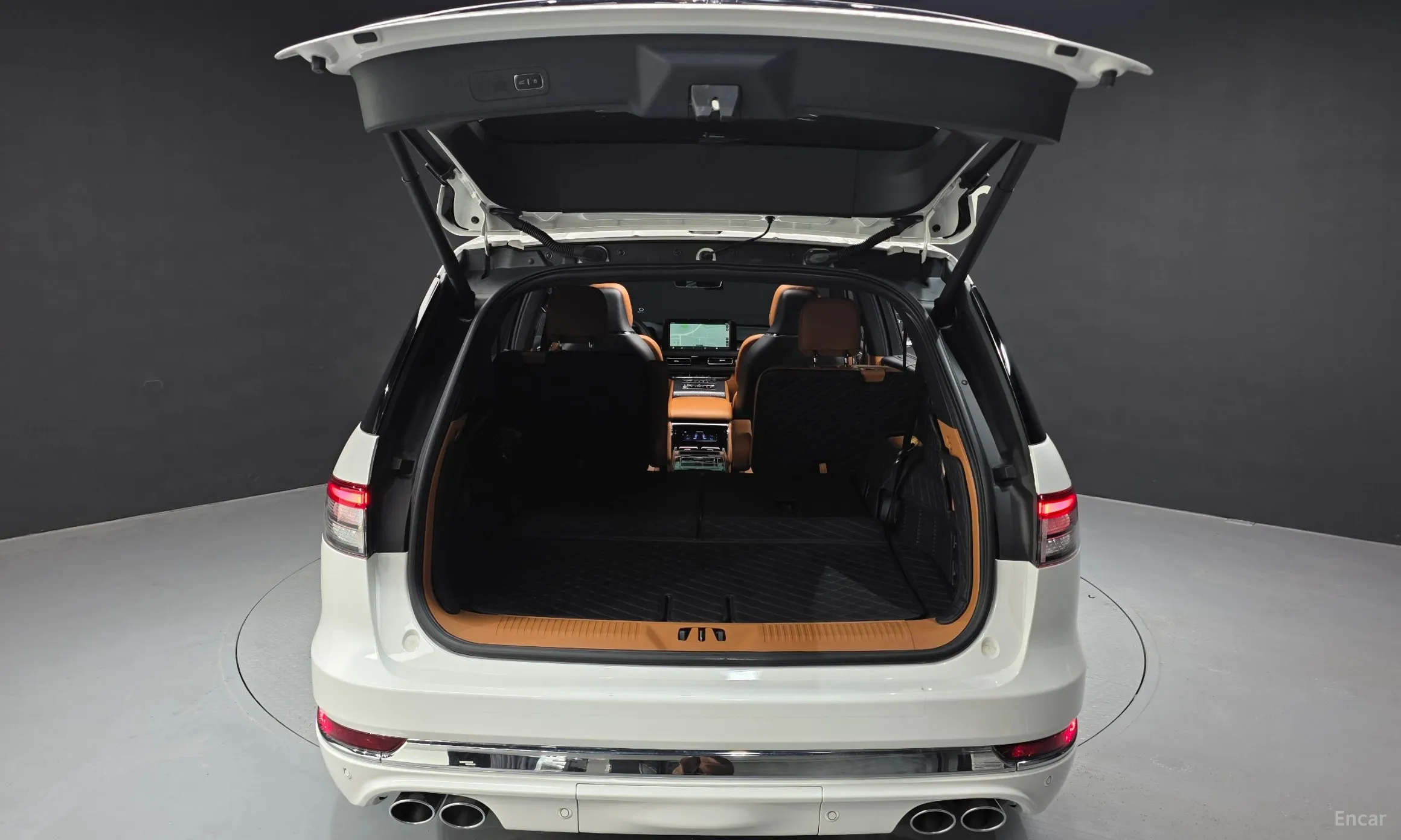 Lincoln Aviator 2nd Generation превью 20