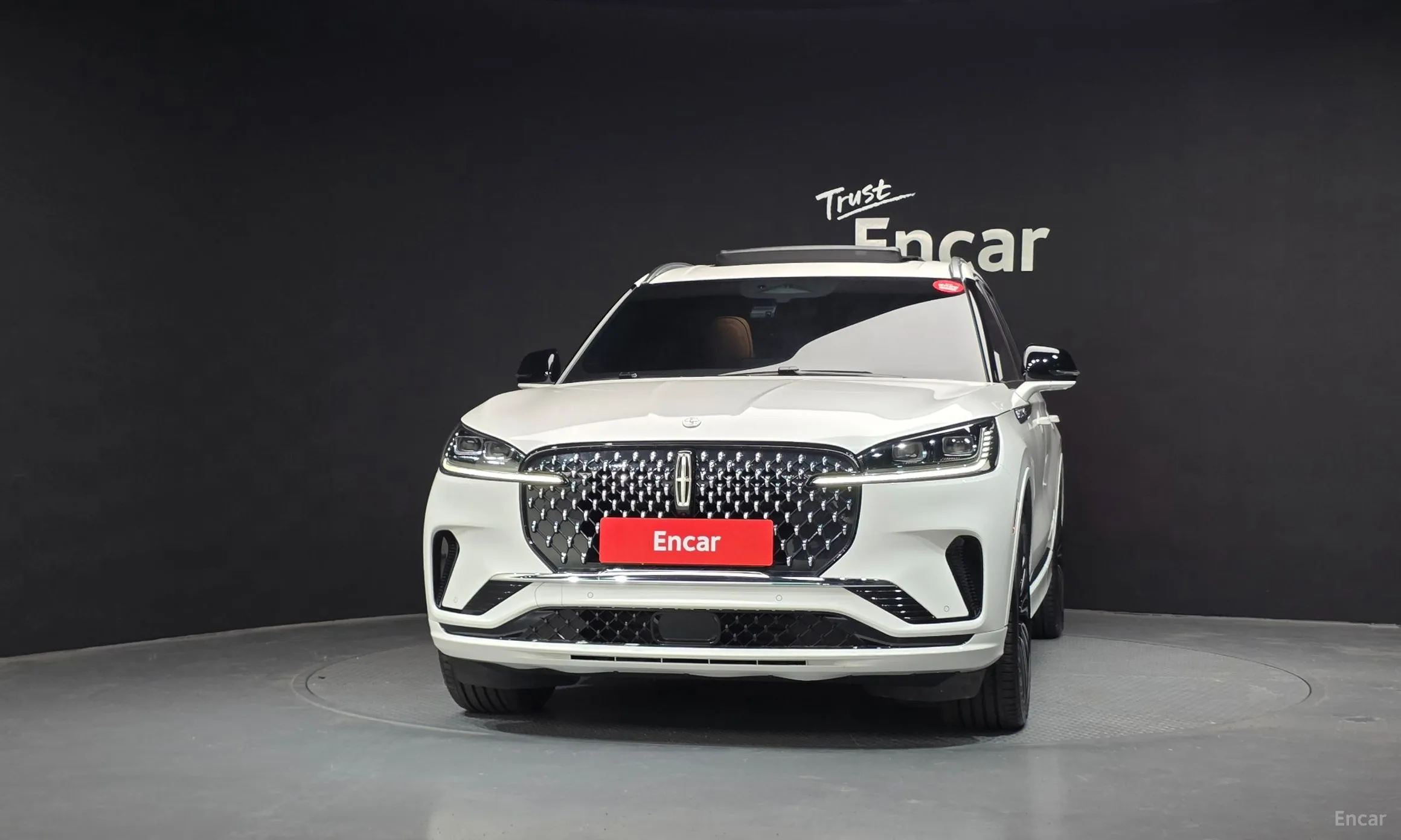Lincoln Aviator 2nd Generation превью 3