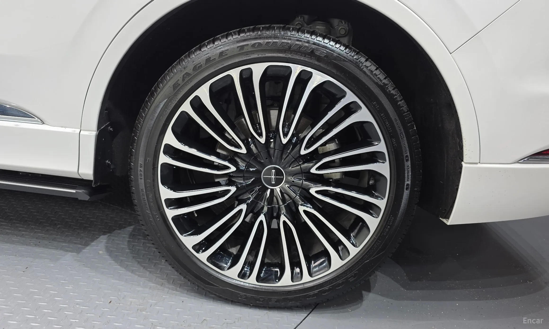 Lincoln Aviator 2nd Generation превью 5
