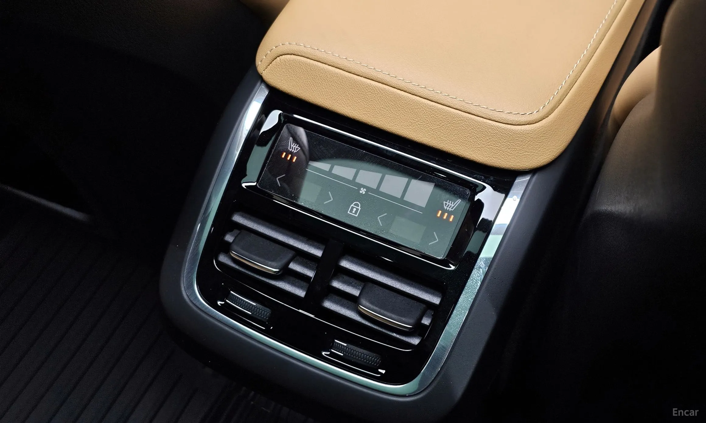 Volvo XC60 Gen 2 превью 17