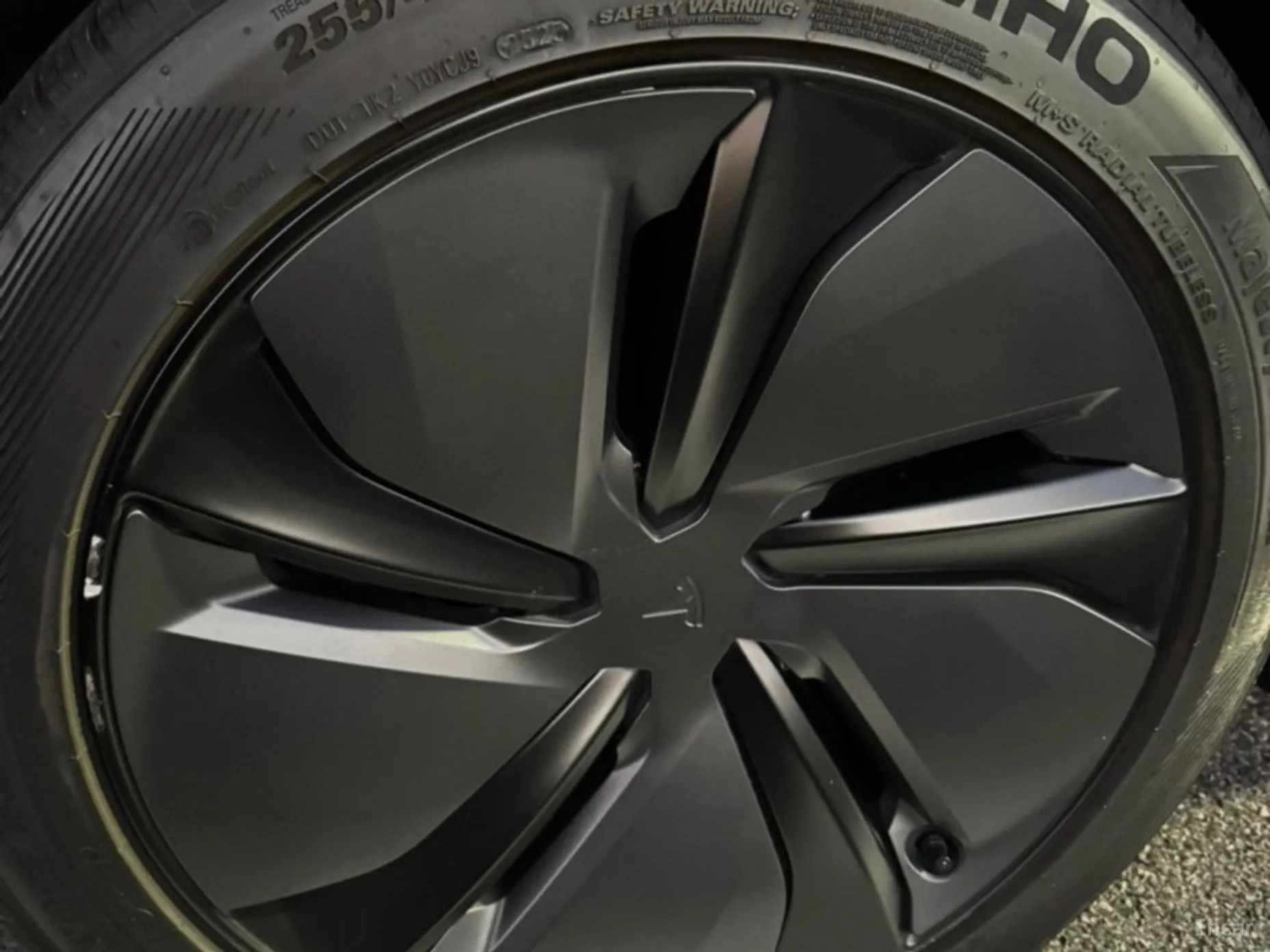 Tesla Model Y превью 5