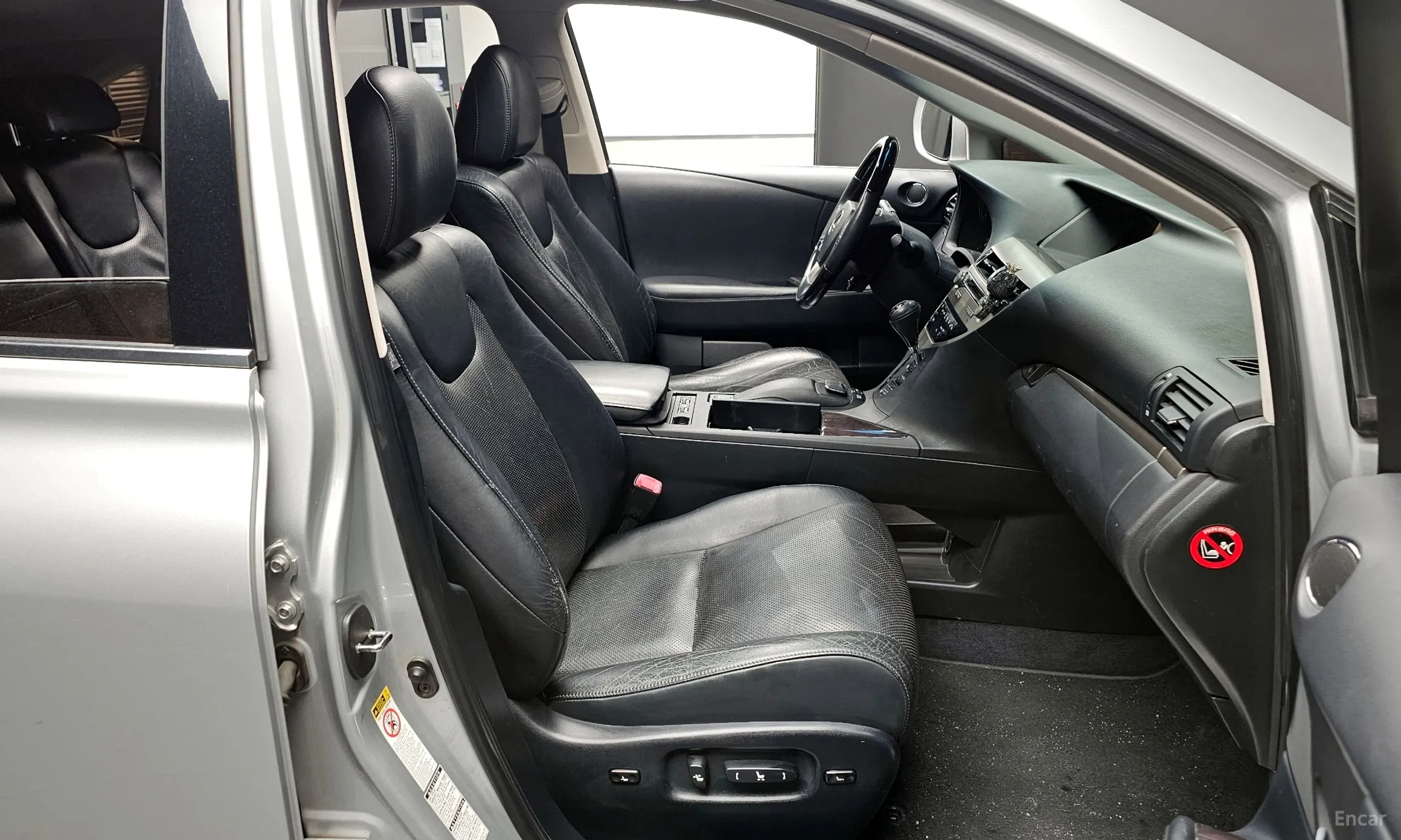 Lexus RX350 превью 10