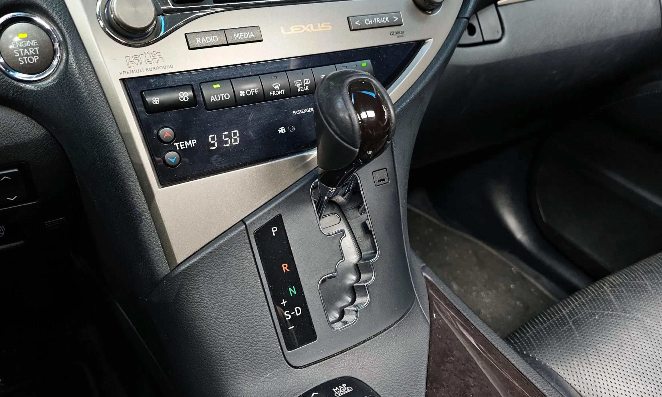 Lexus RX350 превью 9