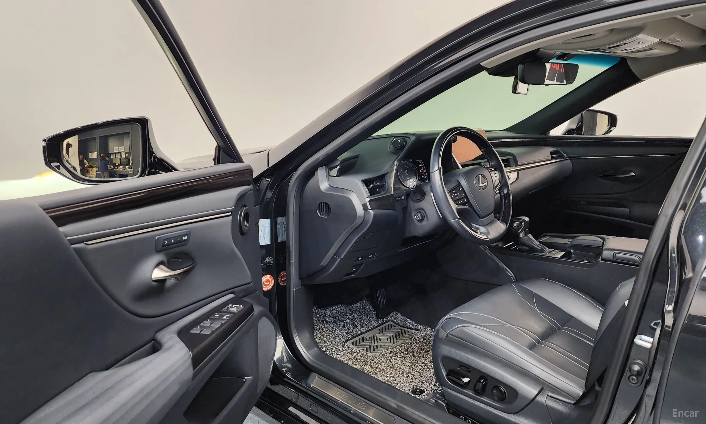 Lexus ES300h 7th Generation превью 10