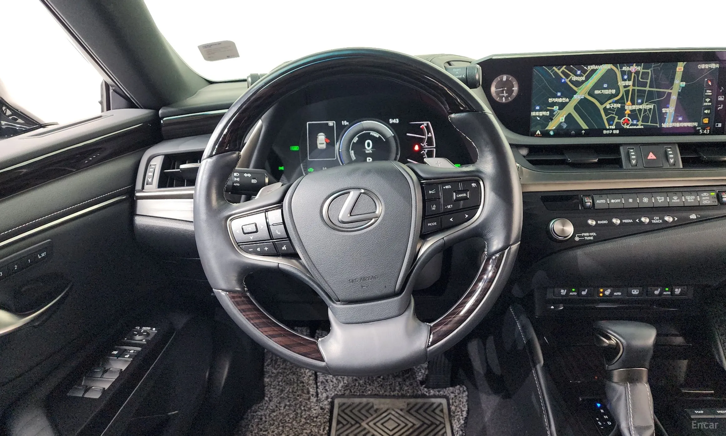 Lexus ES300h 7th Generation превью 13