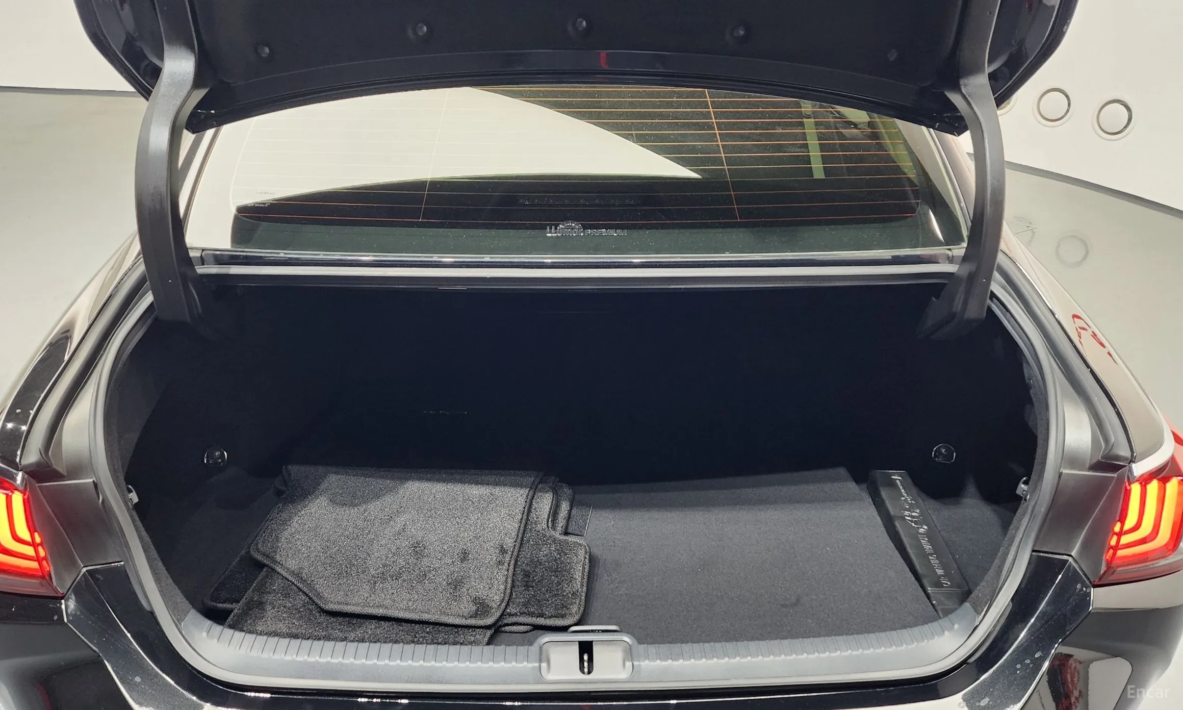 Lexus ES300h 7th Generation превью 20