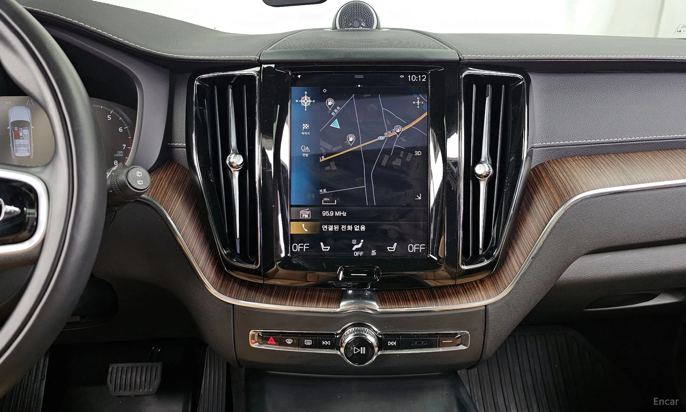 Volvo XC60 Gen 2 превью 14