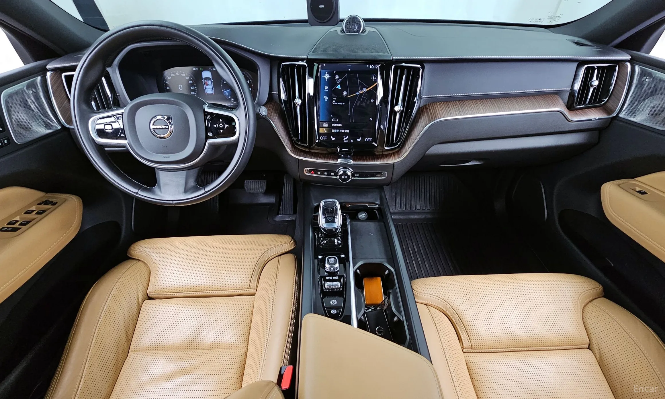 Volvo XC60 Gen 2 превью 7
