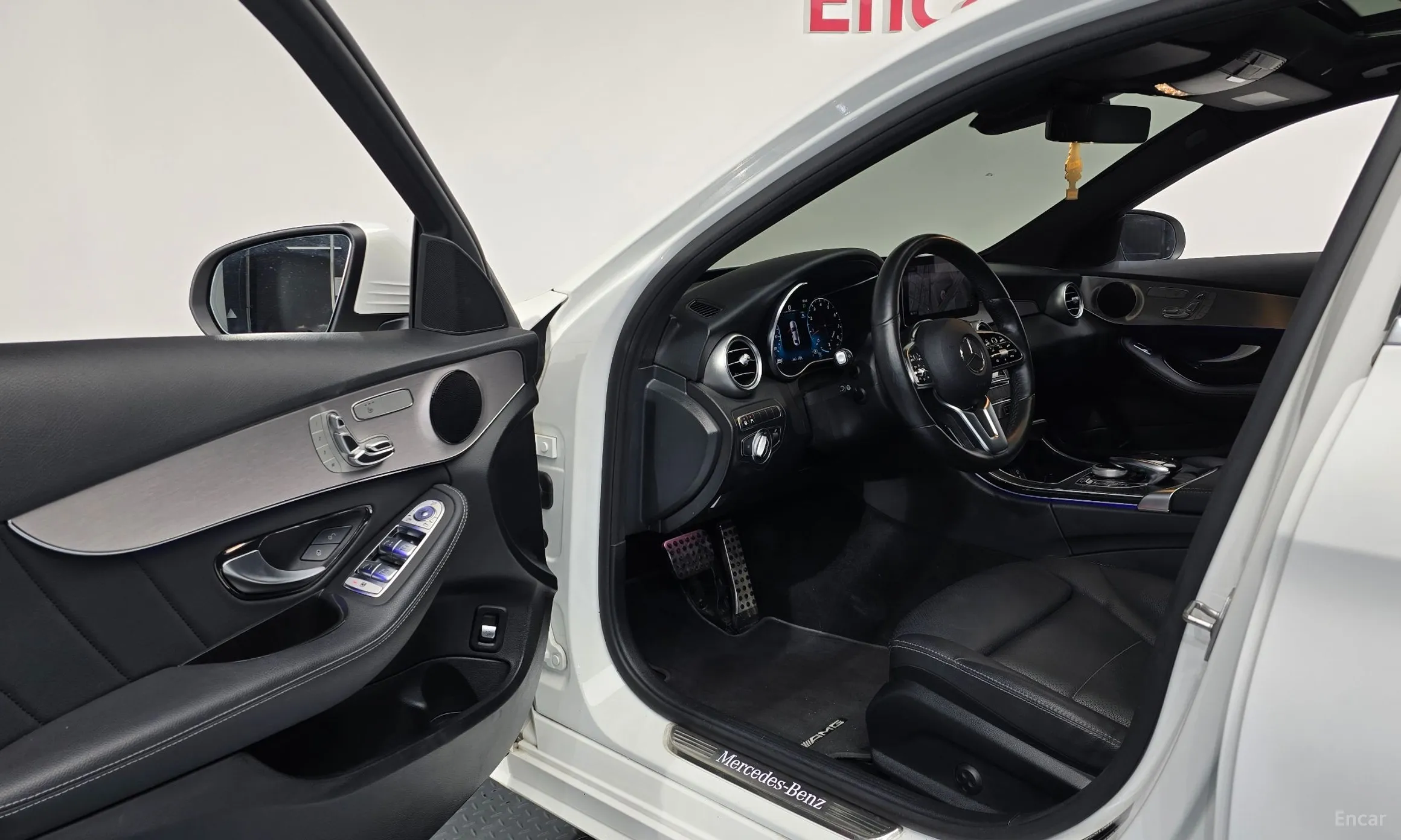 Mercedes Benz C-Class W205 превью 10