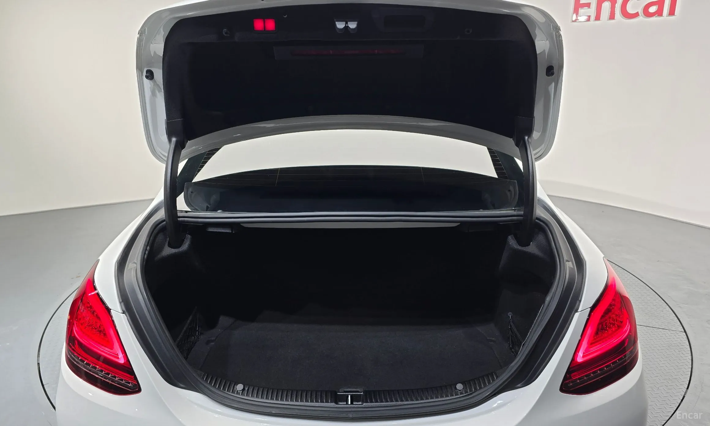 Mercedes Benz C-Class W205 превью 20