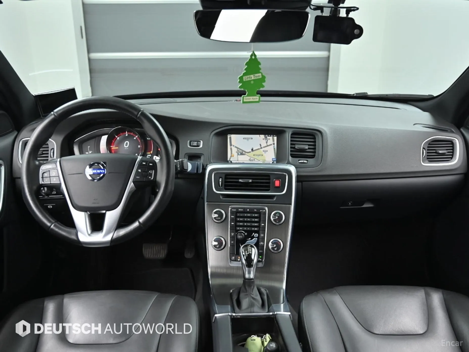 Volvo S60 превью 7