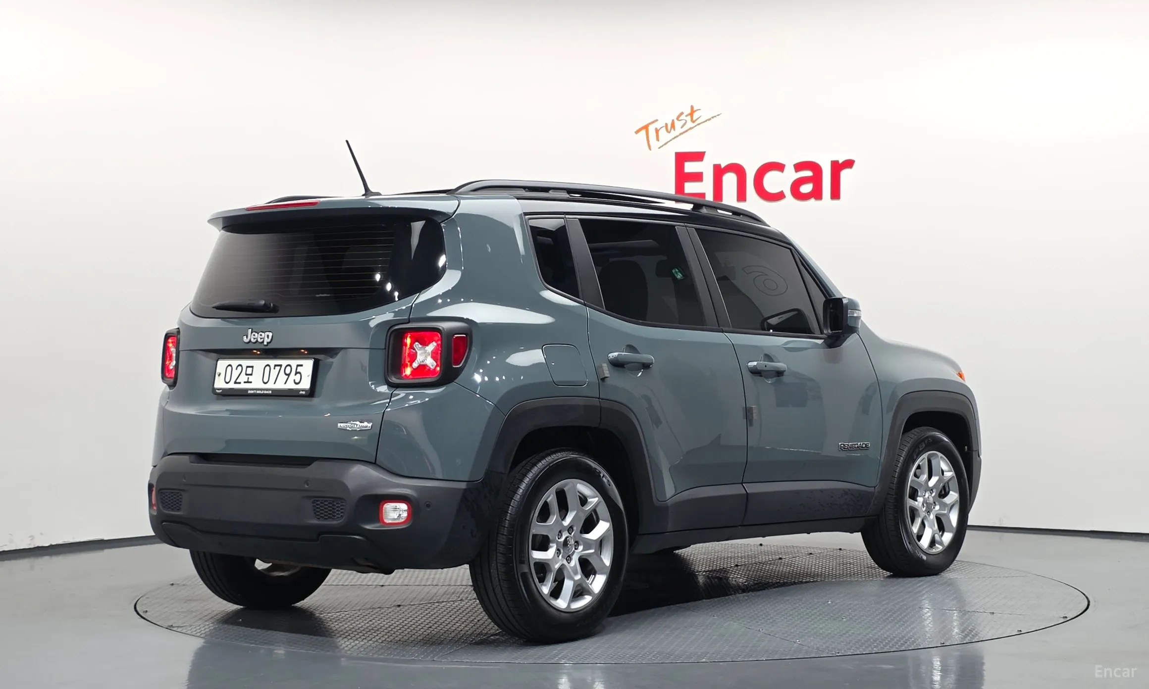 Jeep Renegade превью 2