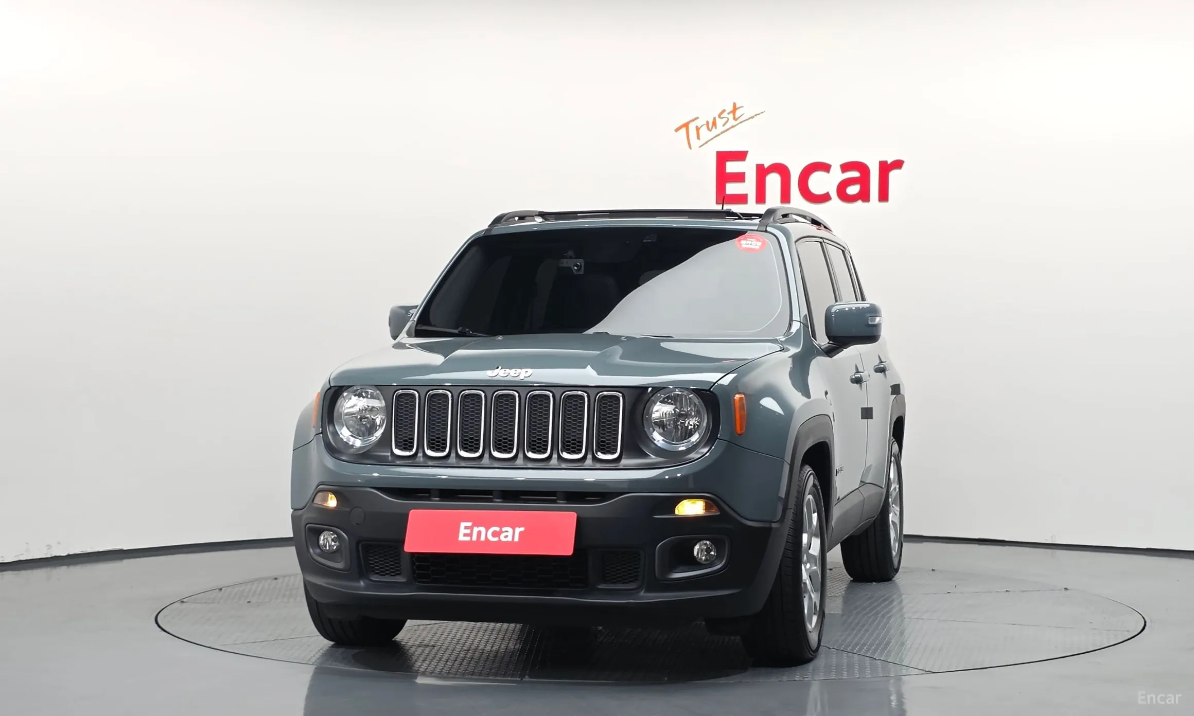 Jeep Renegade превью 3