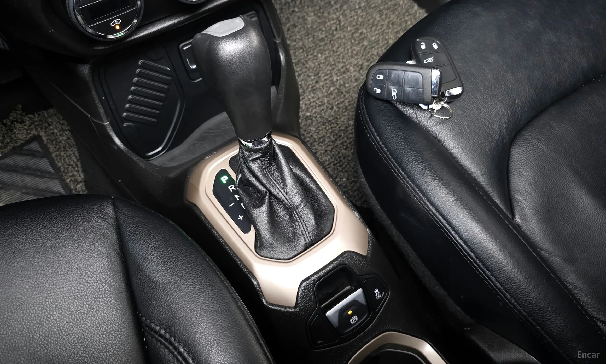 Jeep Renegade превью 9