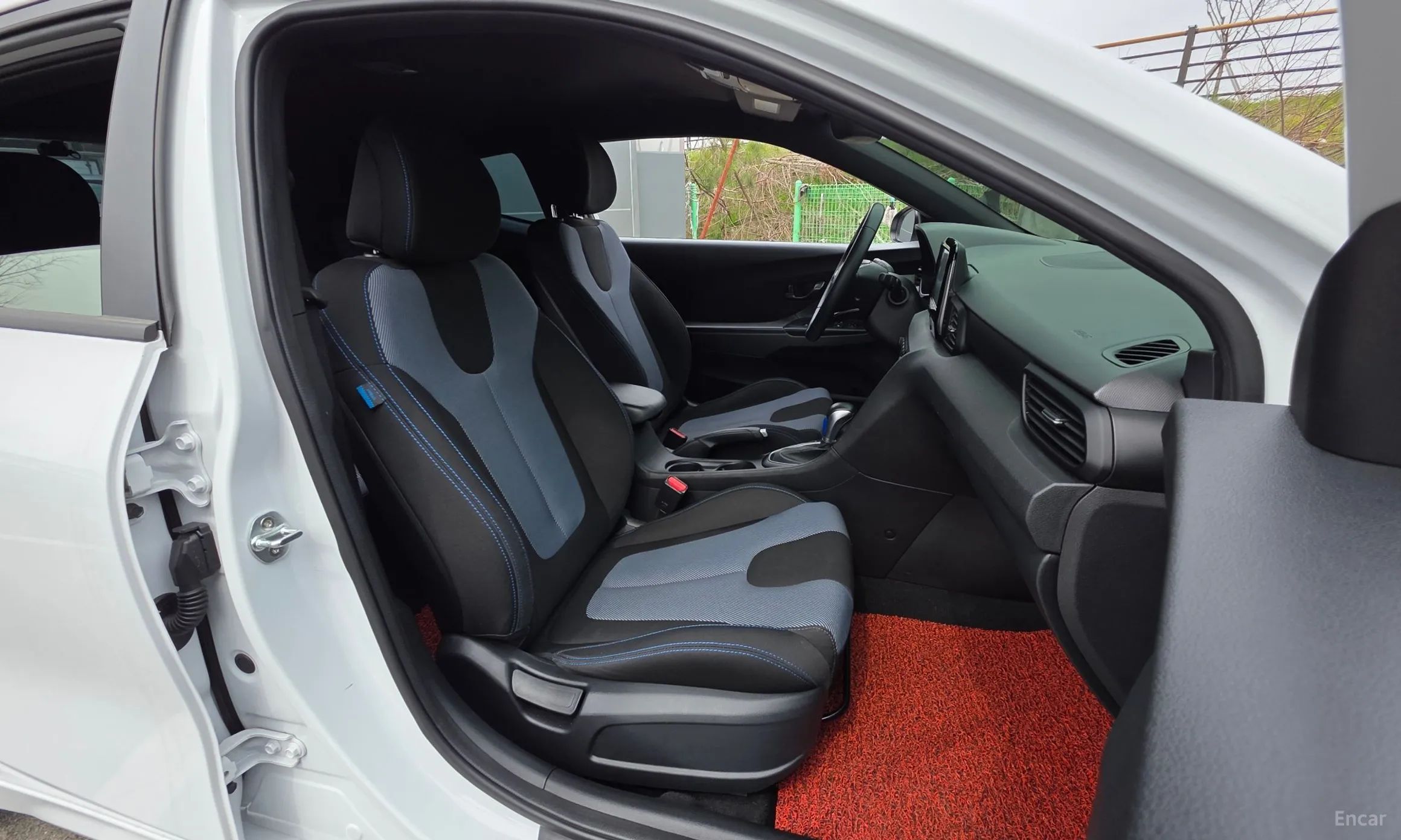 Hyundai Veloster (JS) превью 10