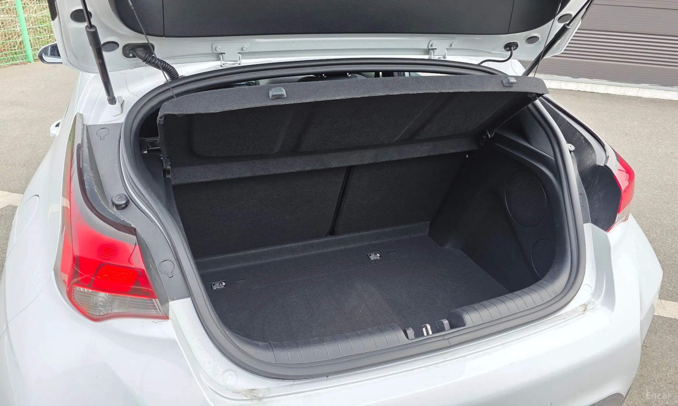 Hyundai Veloster (JS) превью 20