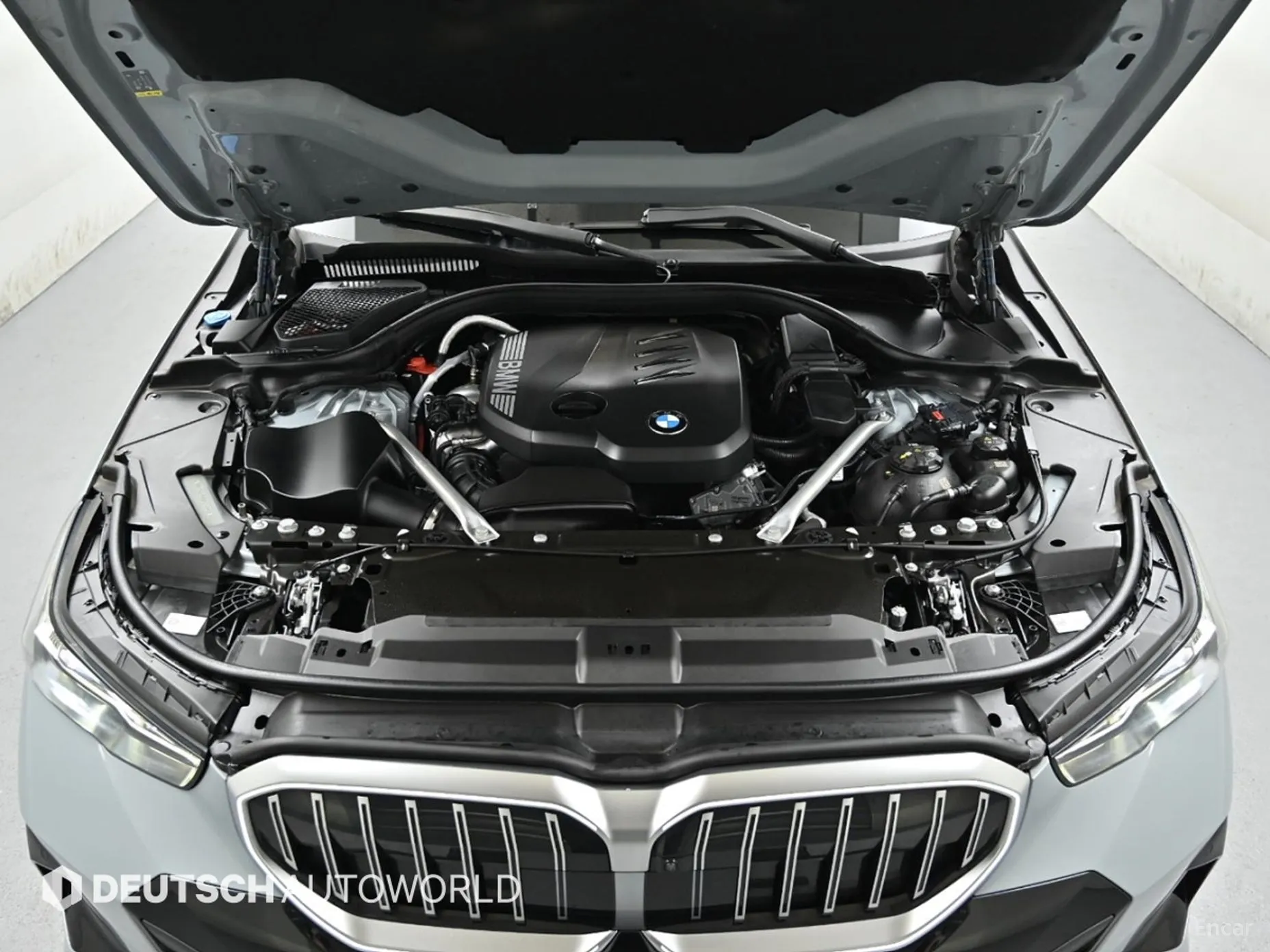 BMW 5 Series (G60) превью 6