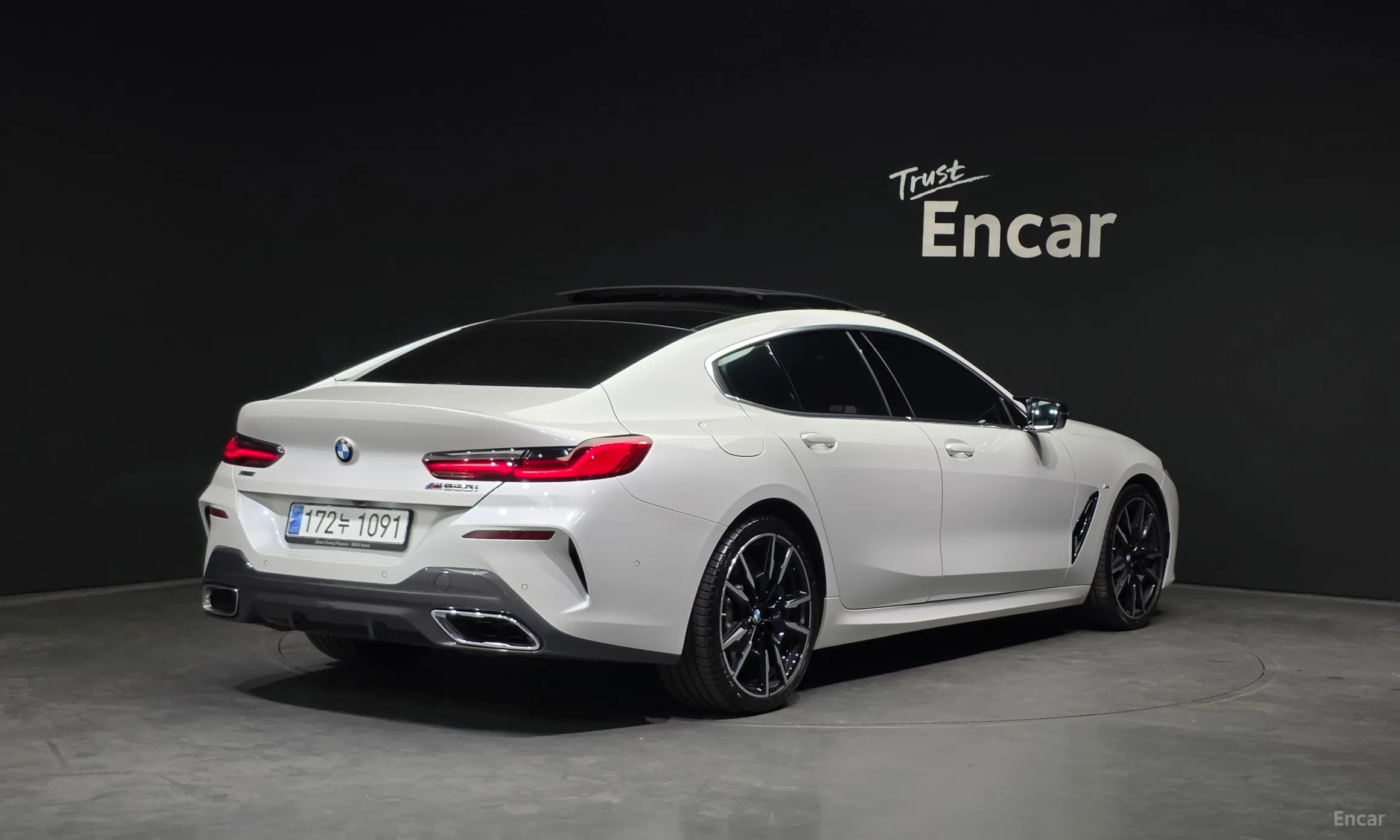 BMW 8-series (G15)