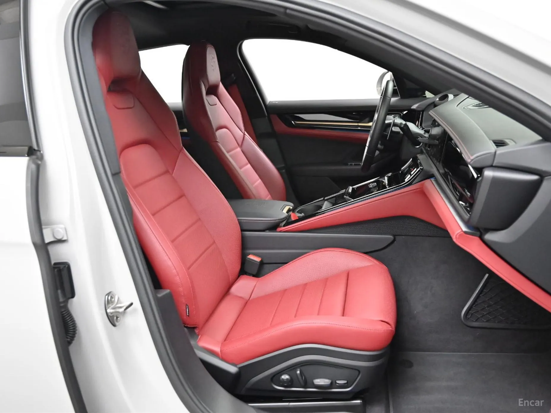 Porsche Panamera (976) превью 10