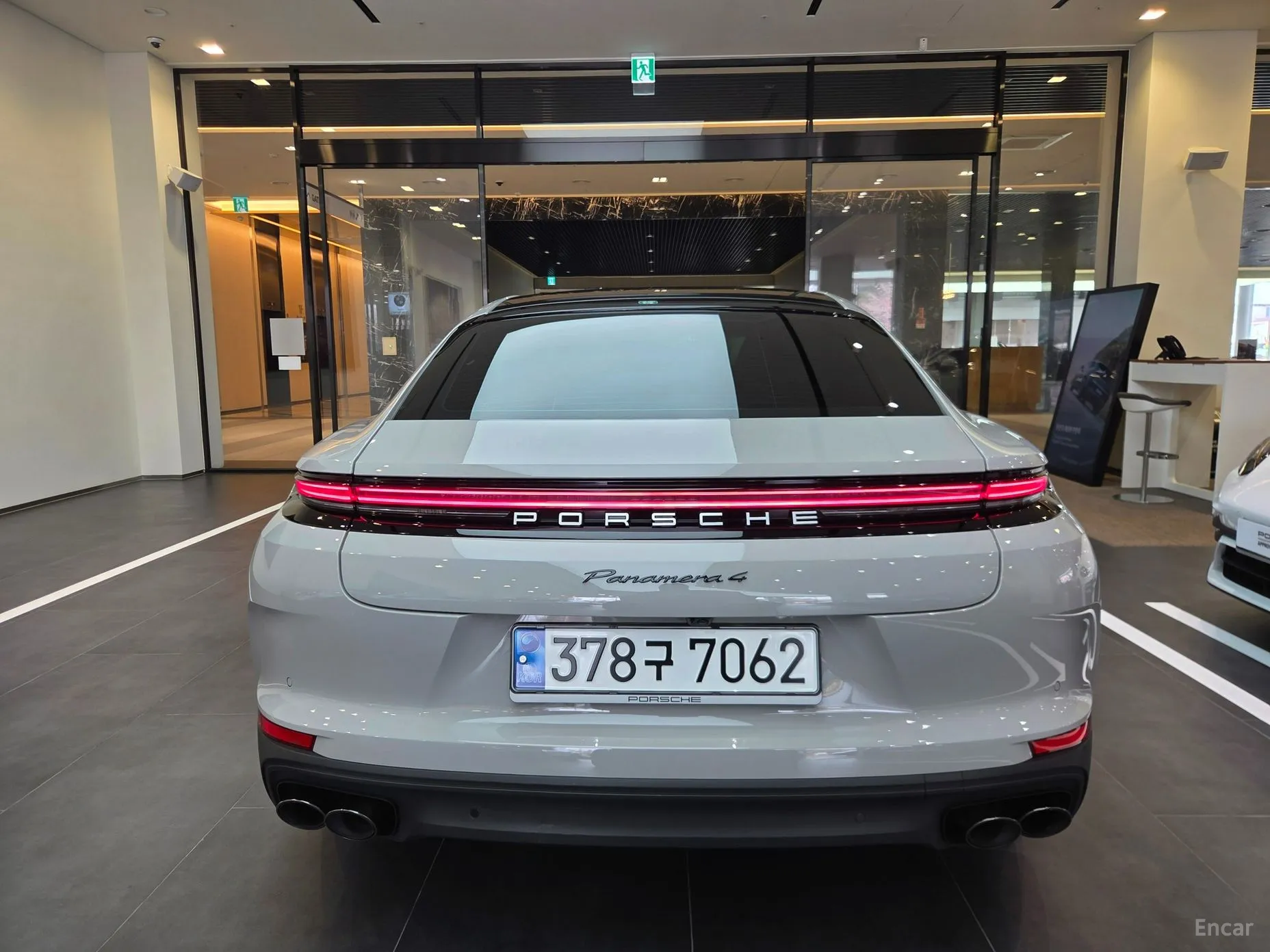 Porsche Panamera (976) превью 4