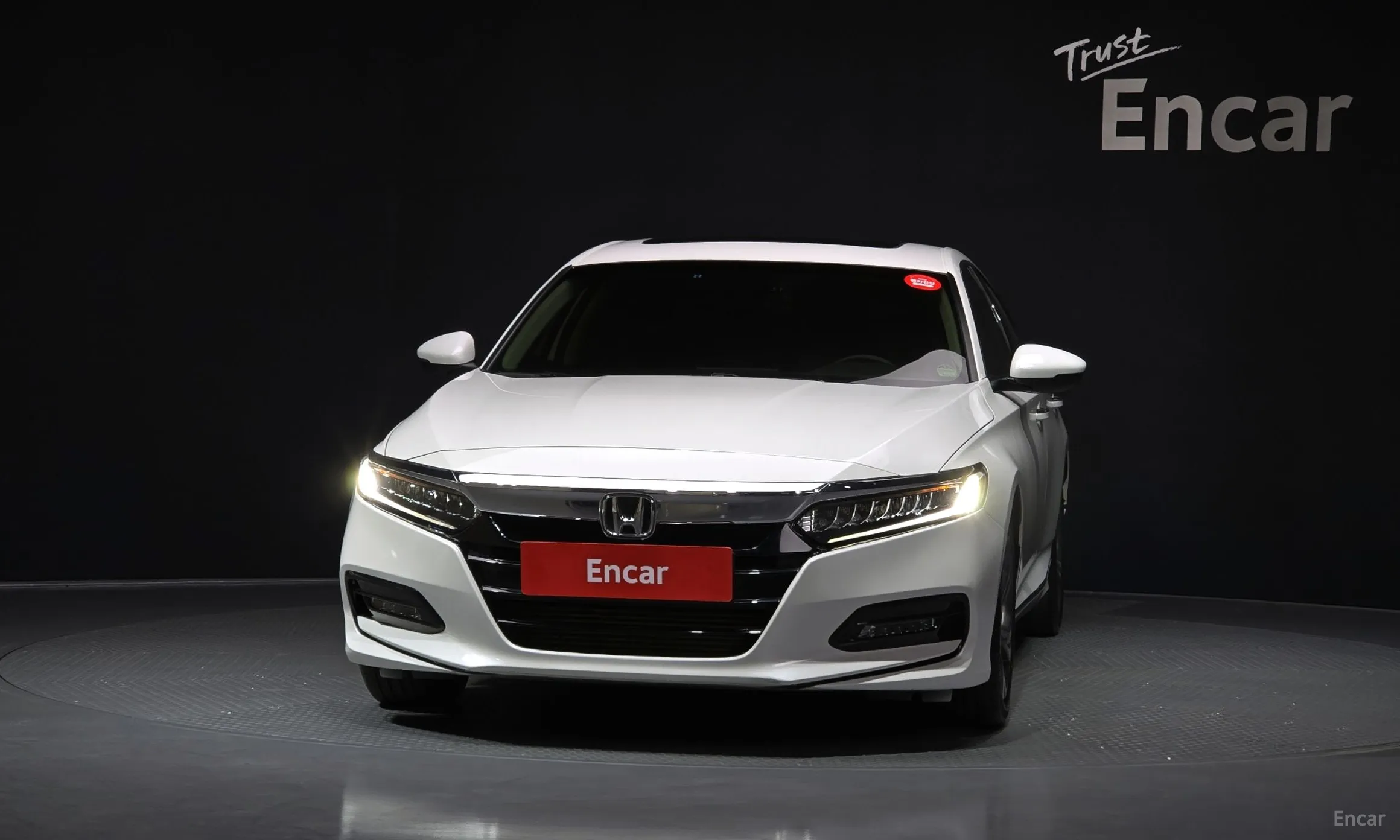 Honda Accord 10th Generation превью 3