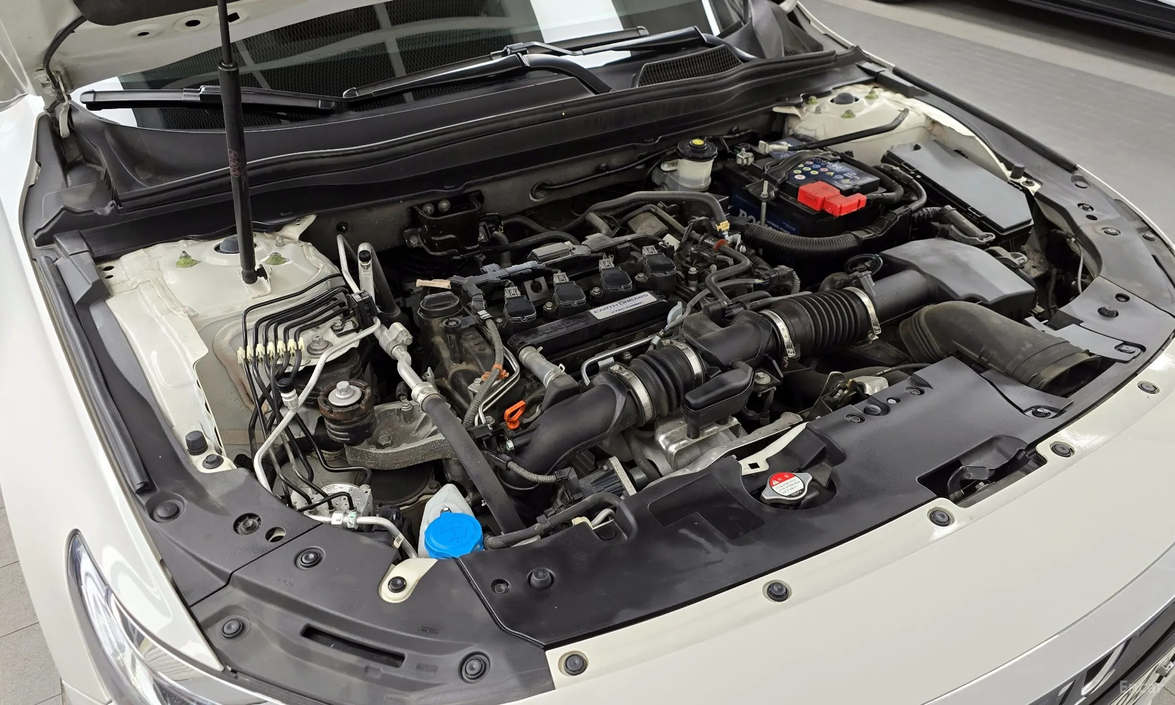 Honda Accord 10th Generation превью 6