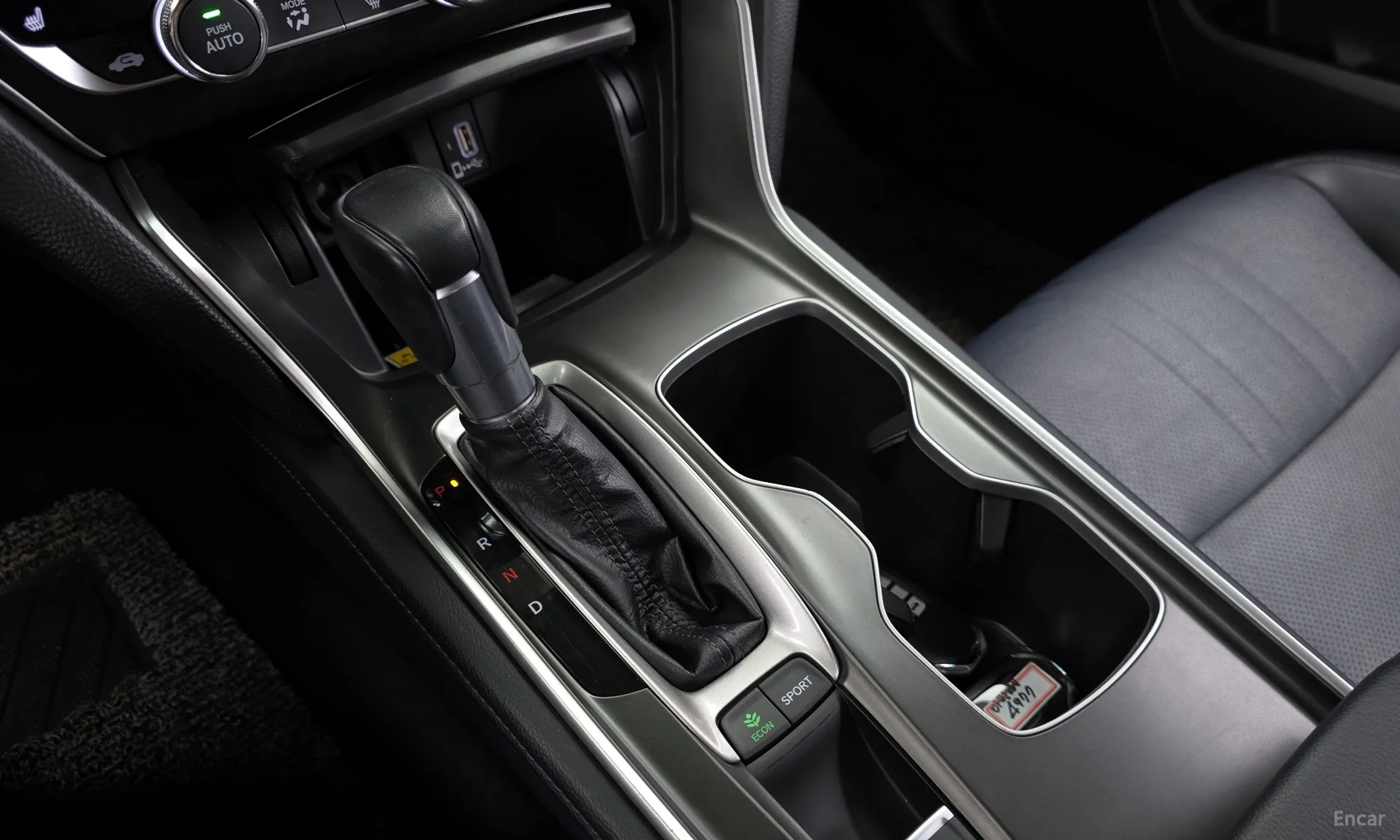 Honda Accord 10th Generation превью 9